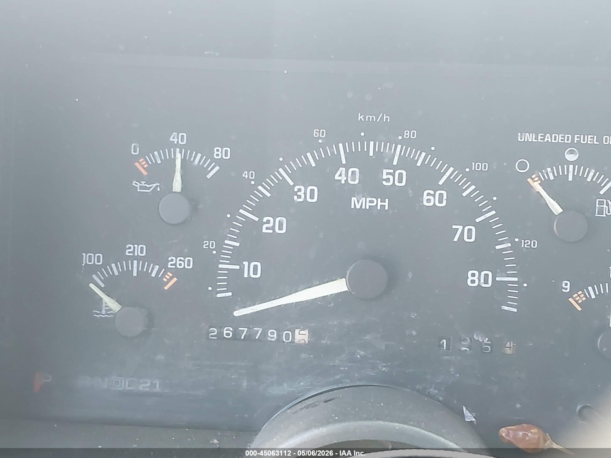 CHEVROLET GMT-400 image 7