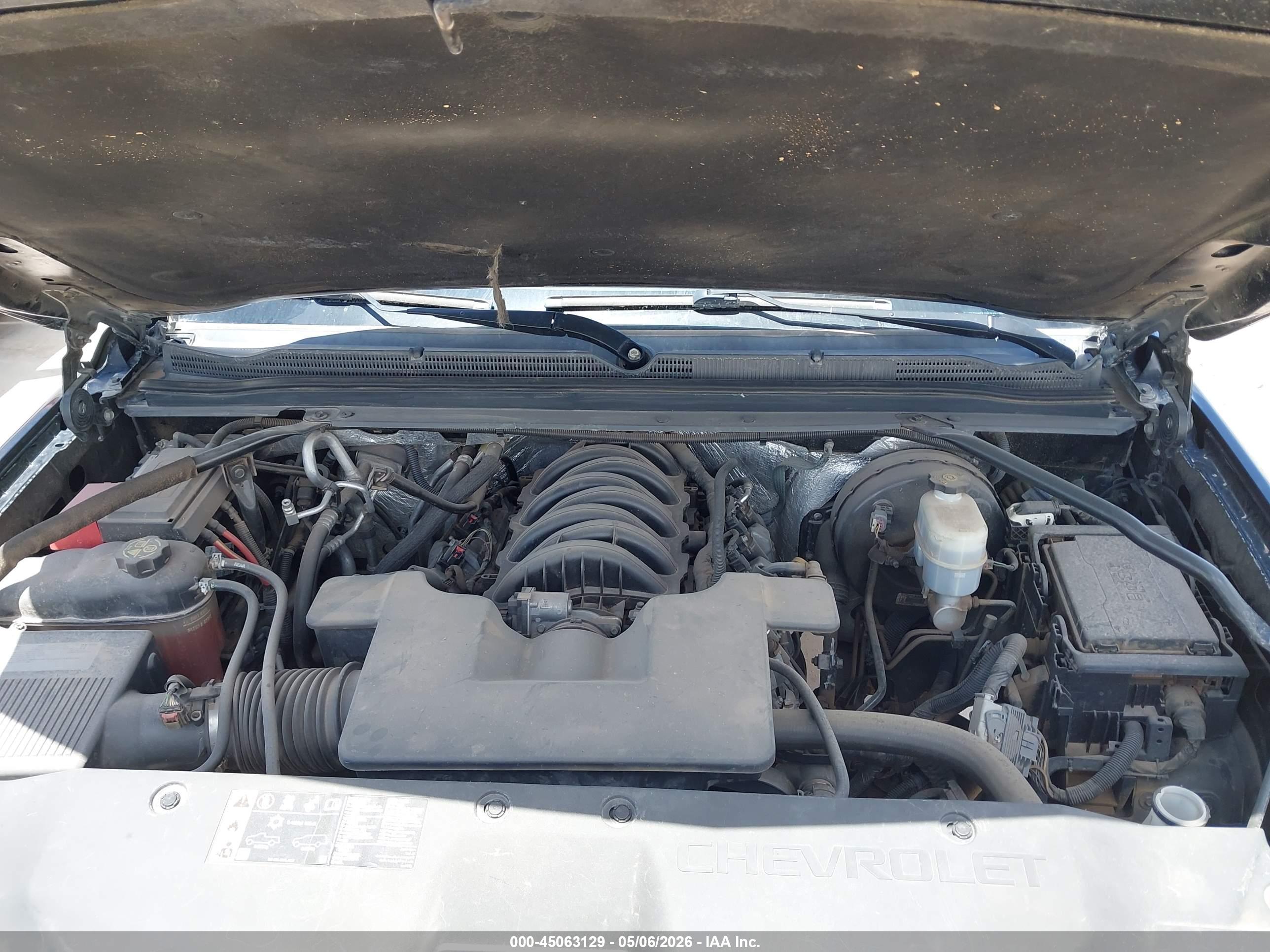 CHEVROLET SUBURBAN image 10