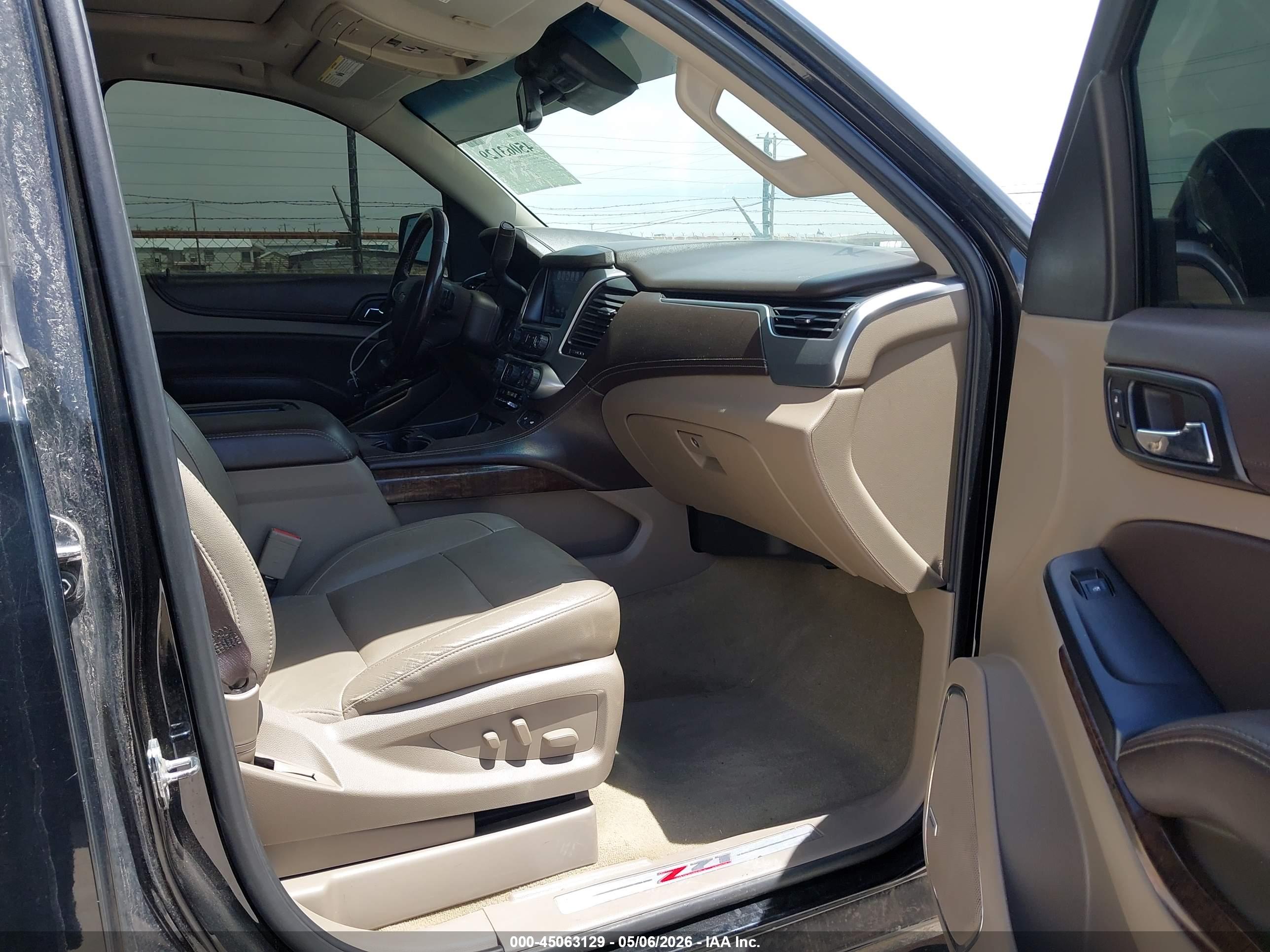 CHEVROLET SUBURBAN image 5