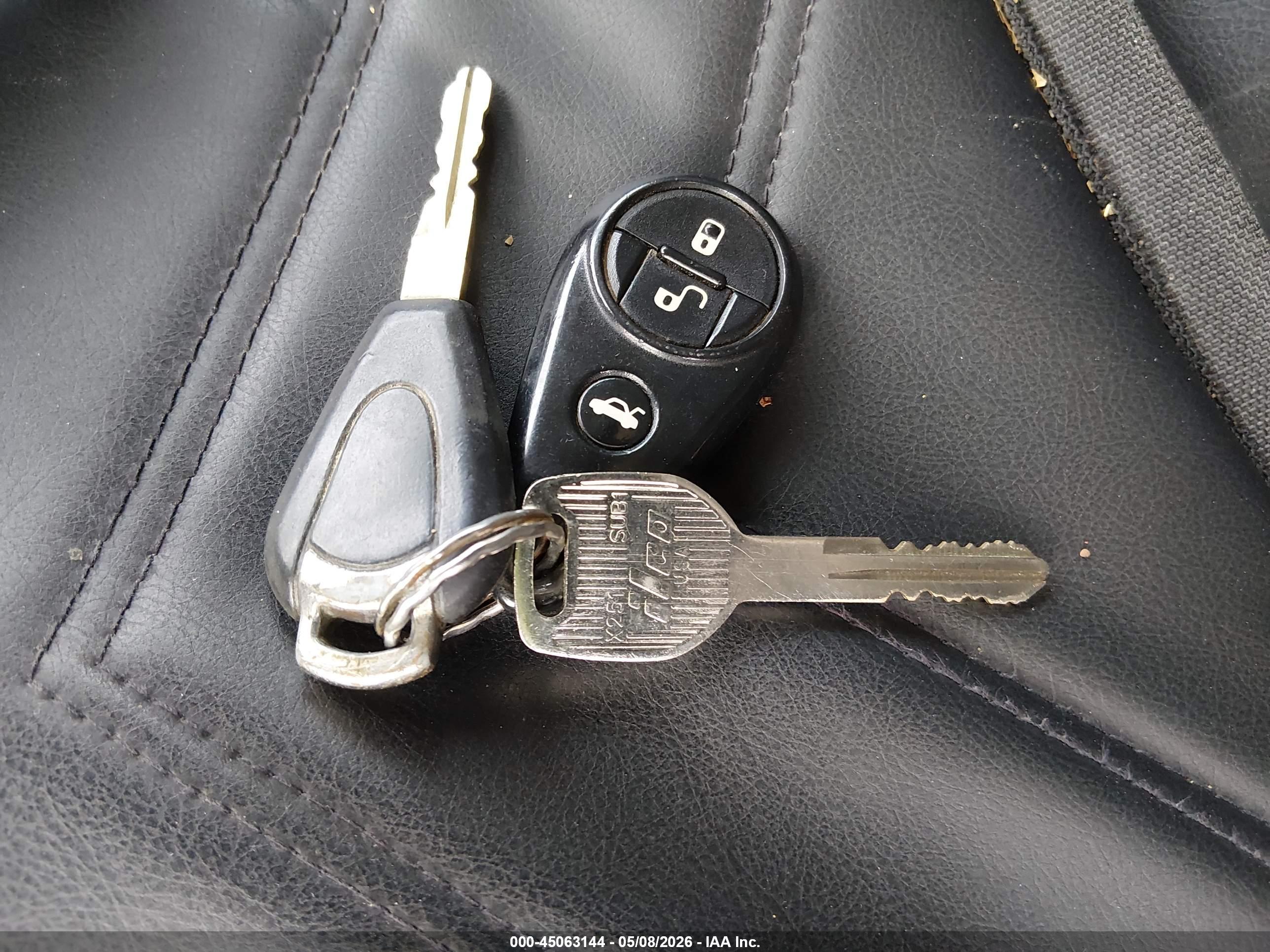 SUBARU OUTBACK image 11