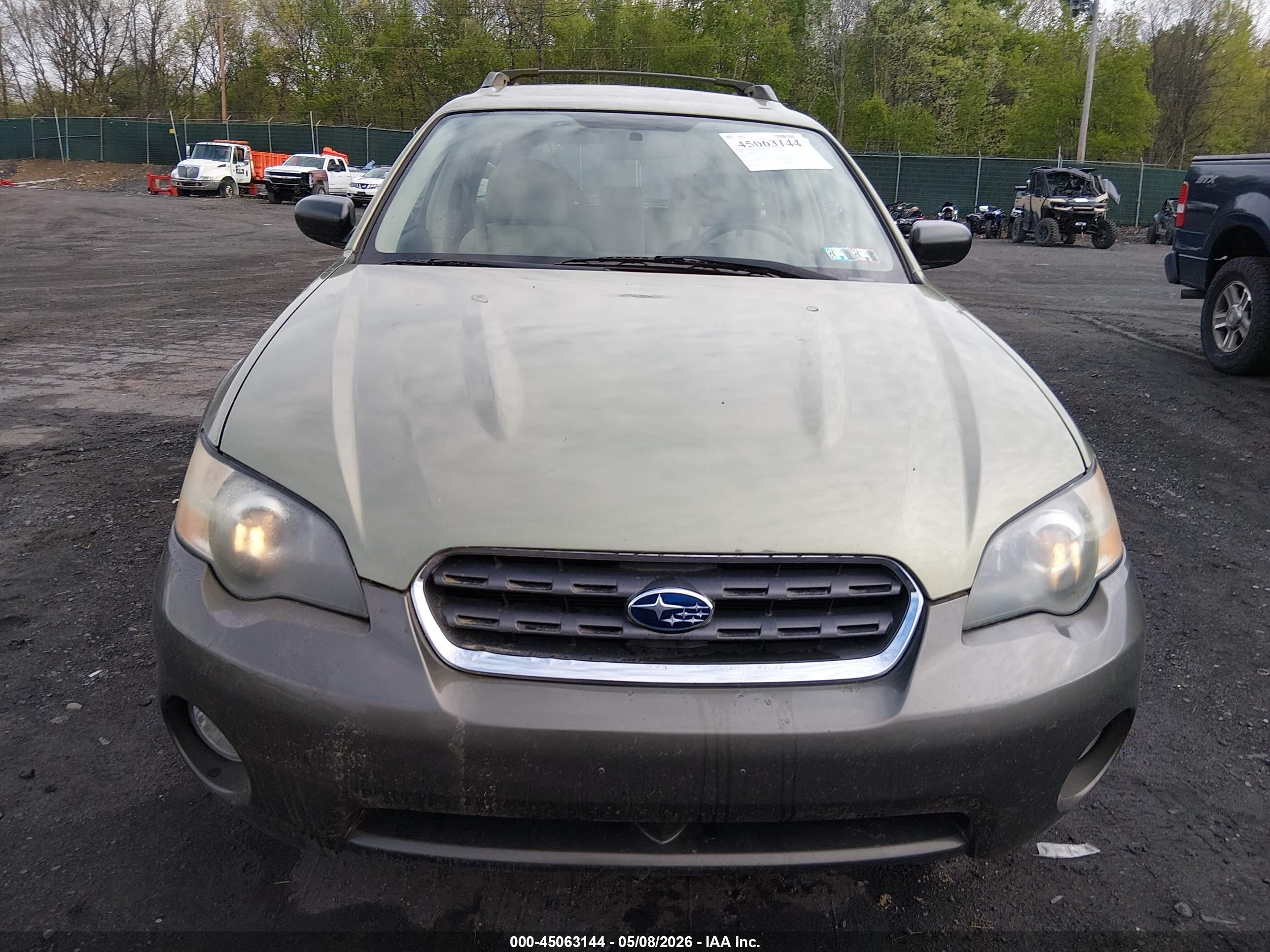 SUBARU OUTBACK image 6