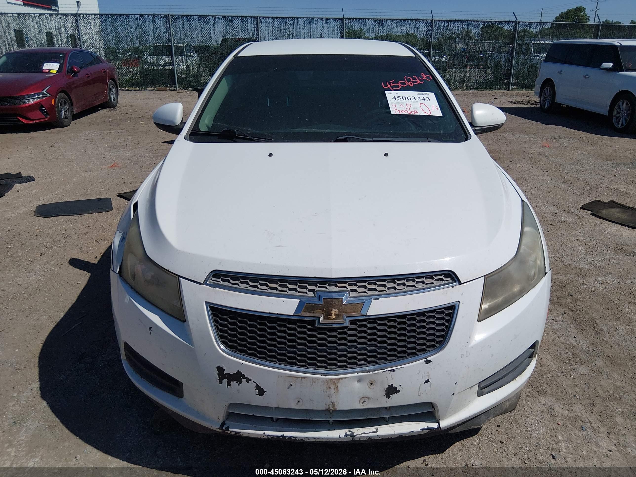 CHEVROLET CRUZE image 6