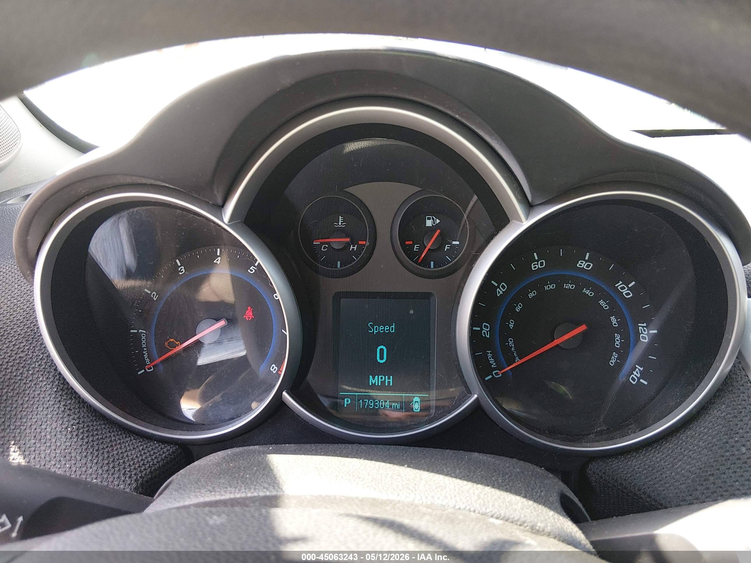 CHEVROLET CRUZE image 7