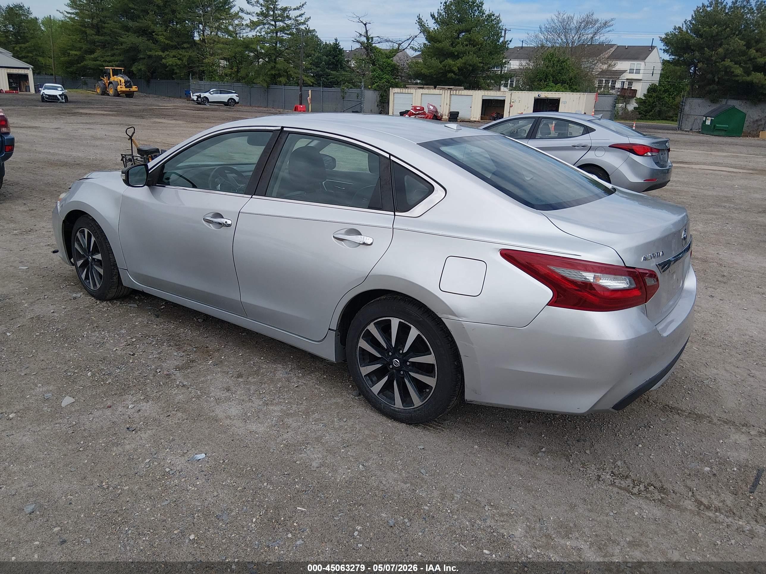 NISSAN ALTIMA image 3