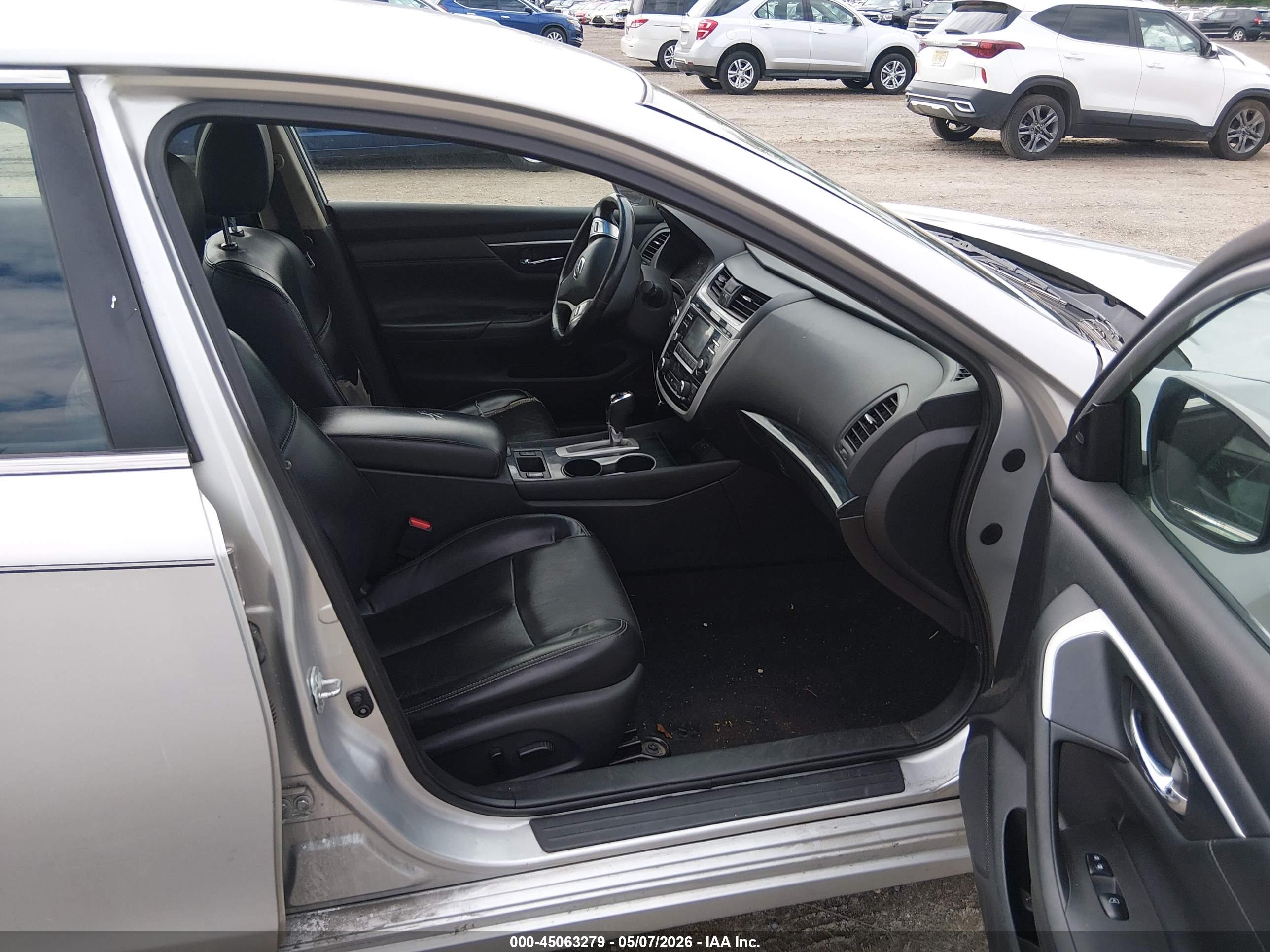 NISSAN ALTIMA image 5