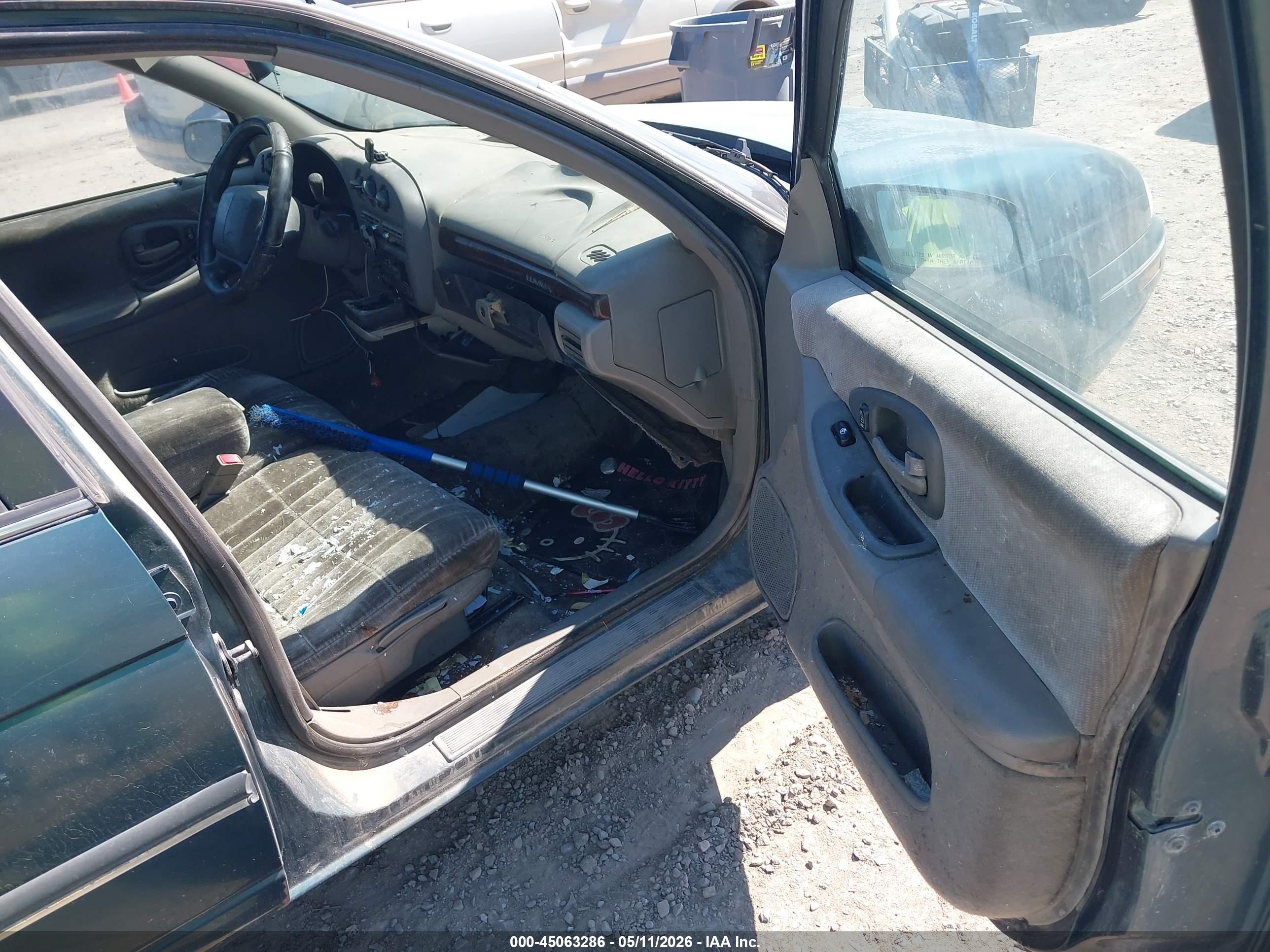 CHEVROLET LUMINA image 5