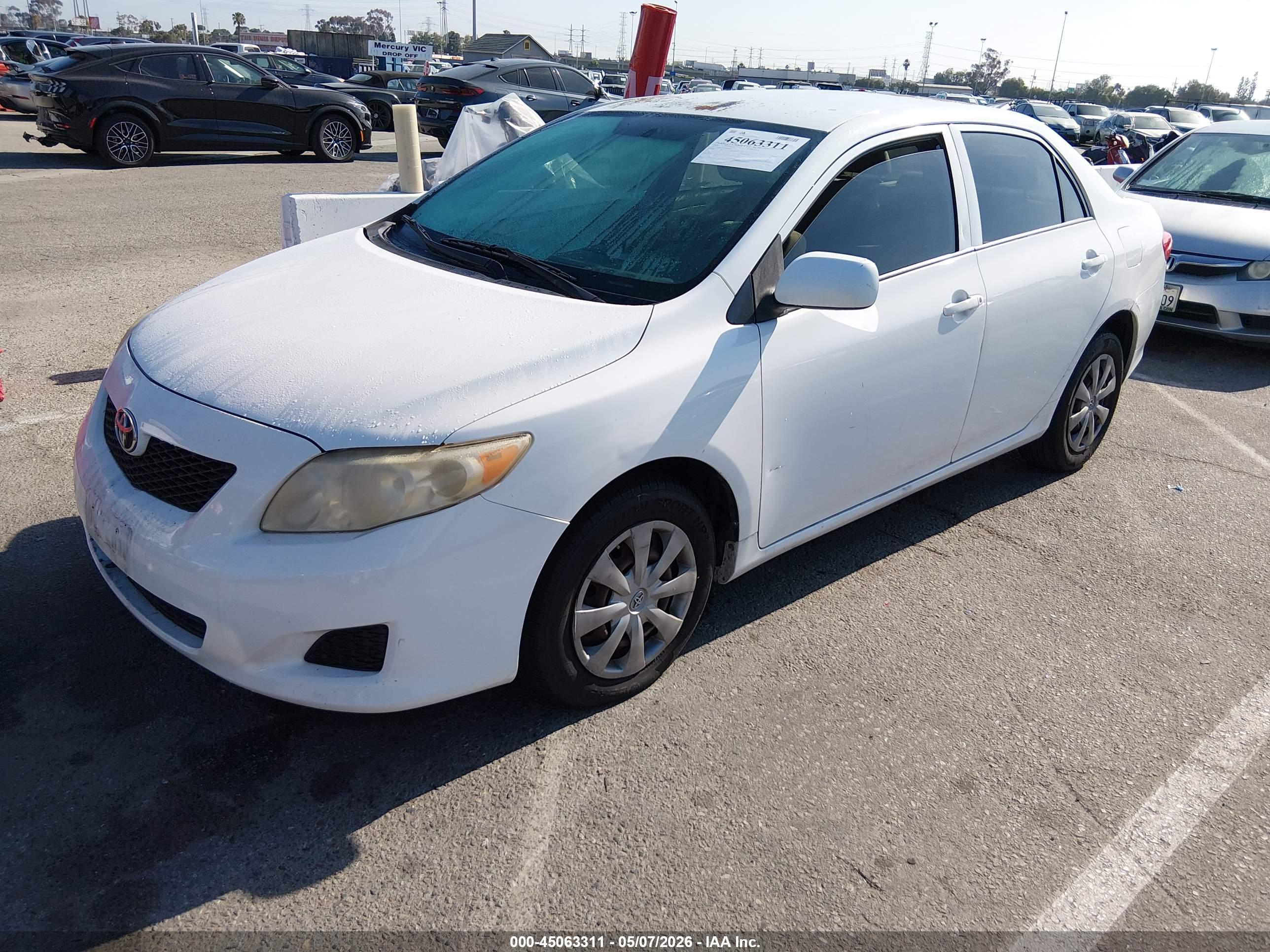 TOYOTA COROLLA image 2