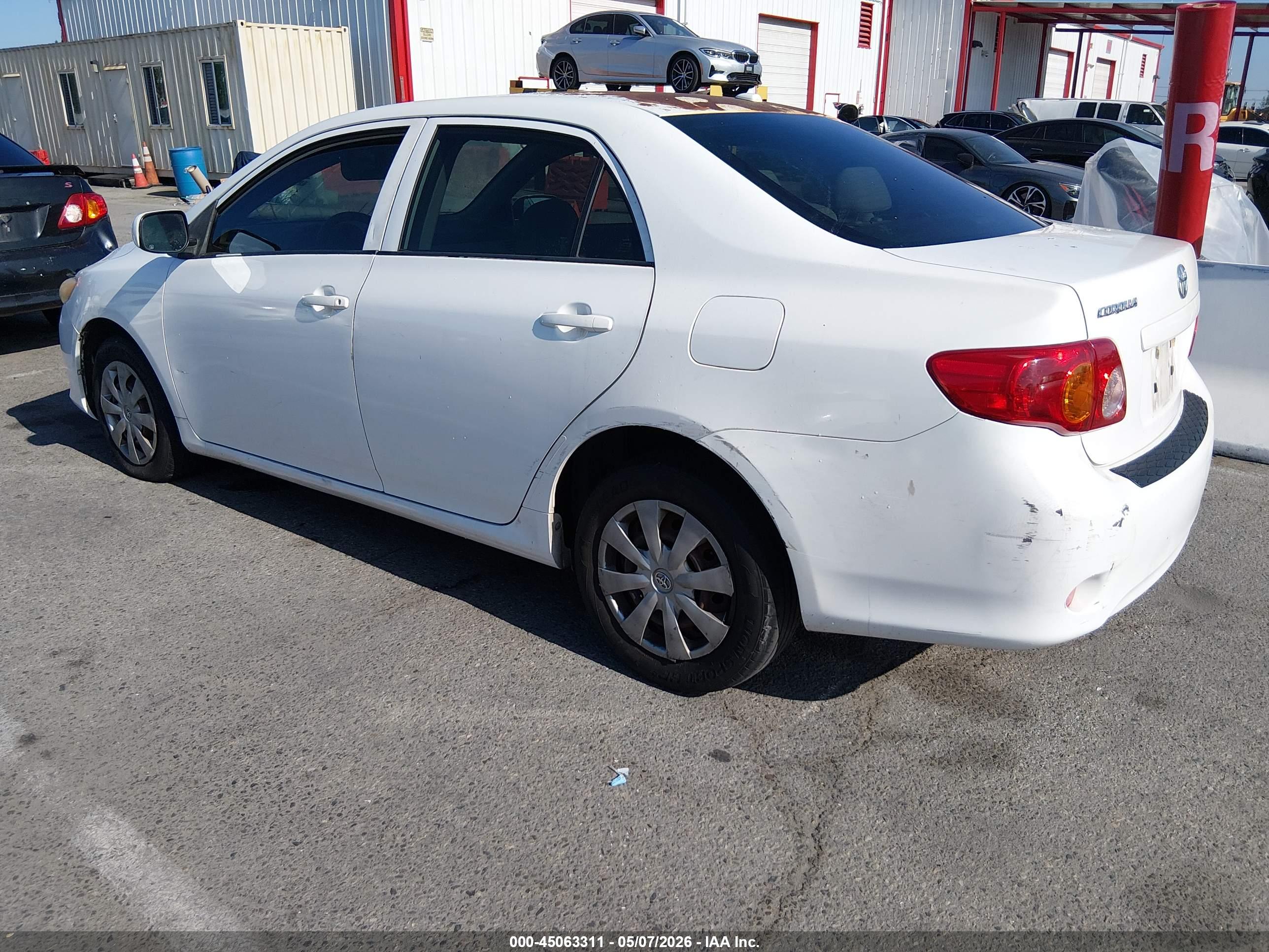 TOYOTA COROLLA image 3