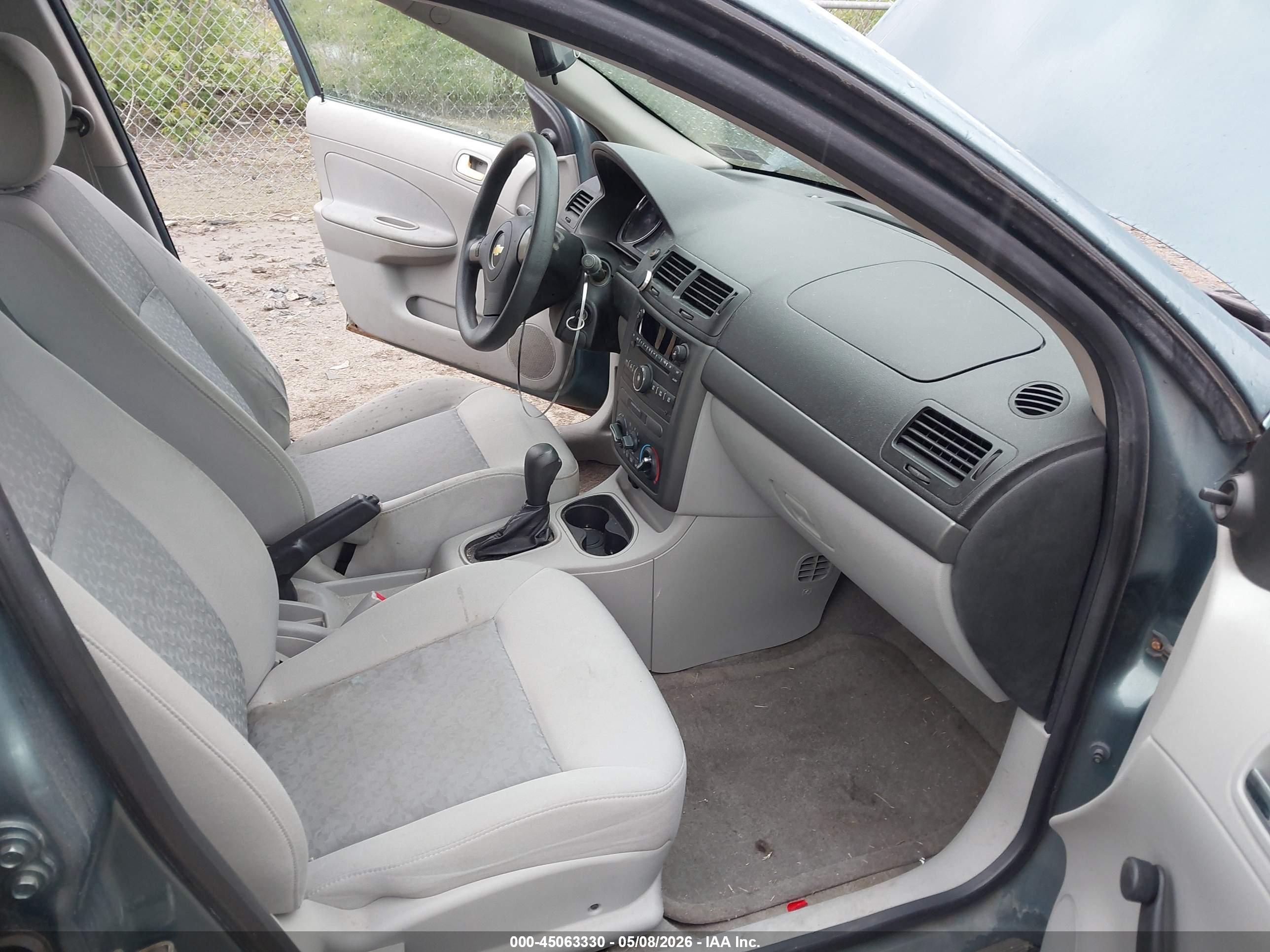 CHEVROLET COBALT image 5