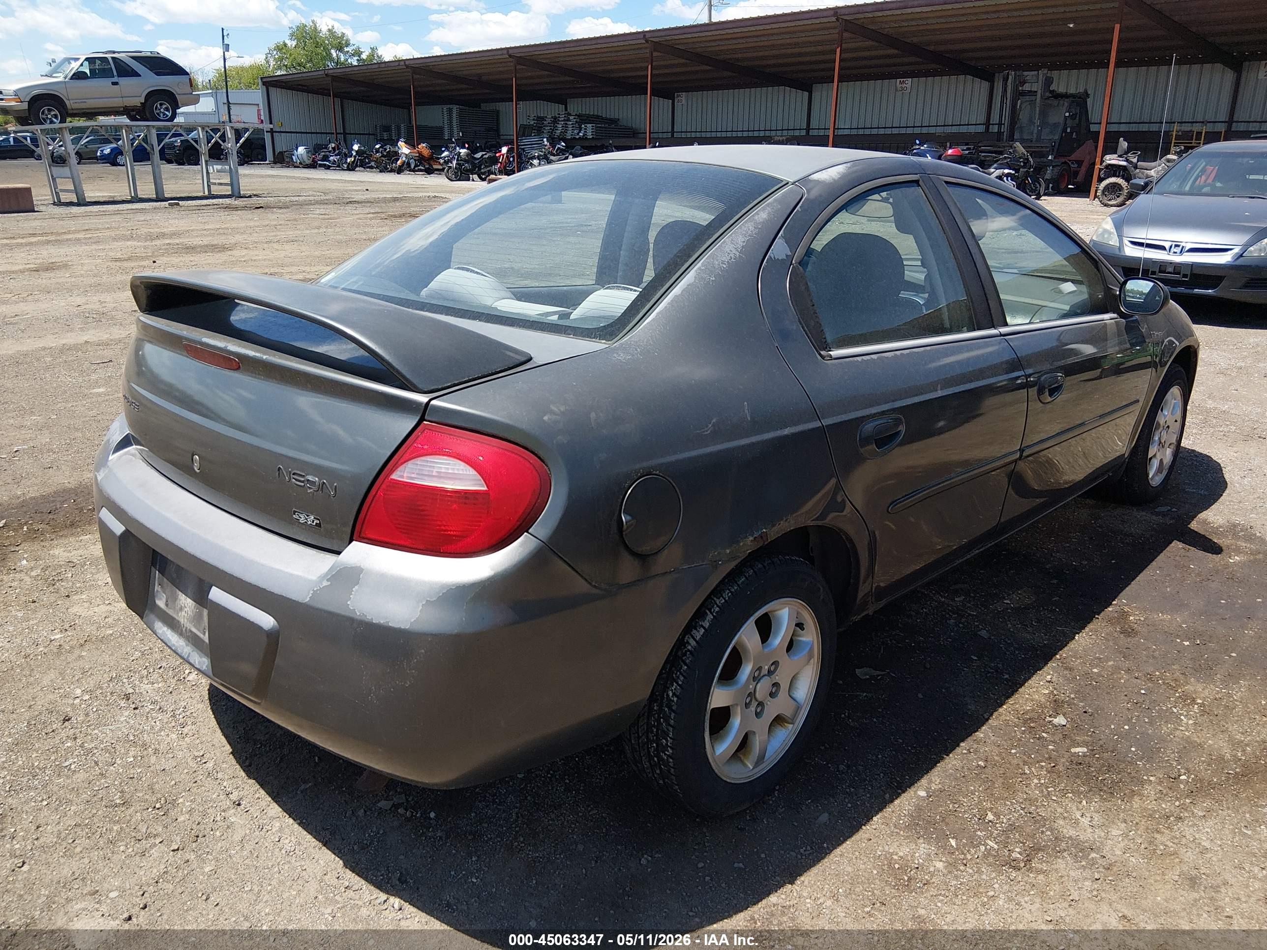 DODGE NEON image 4