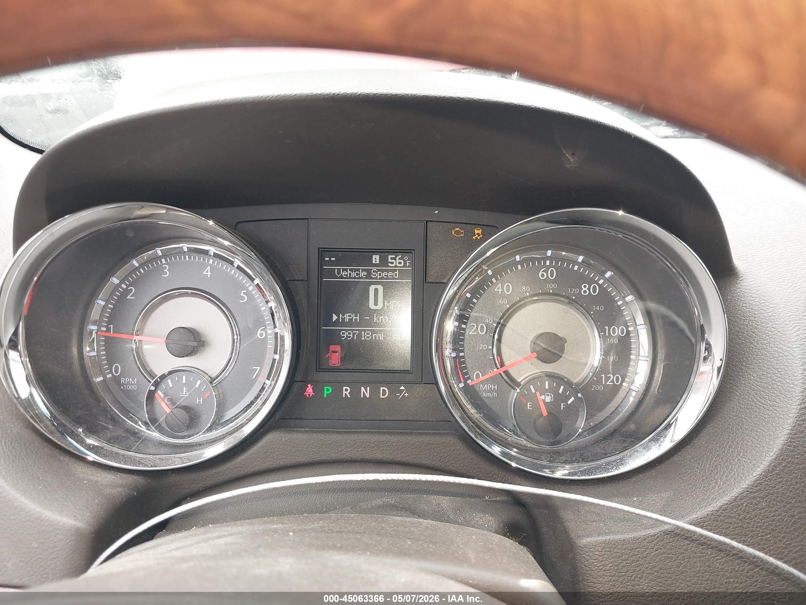 CHRYSLER TOWN image 7