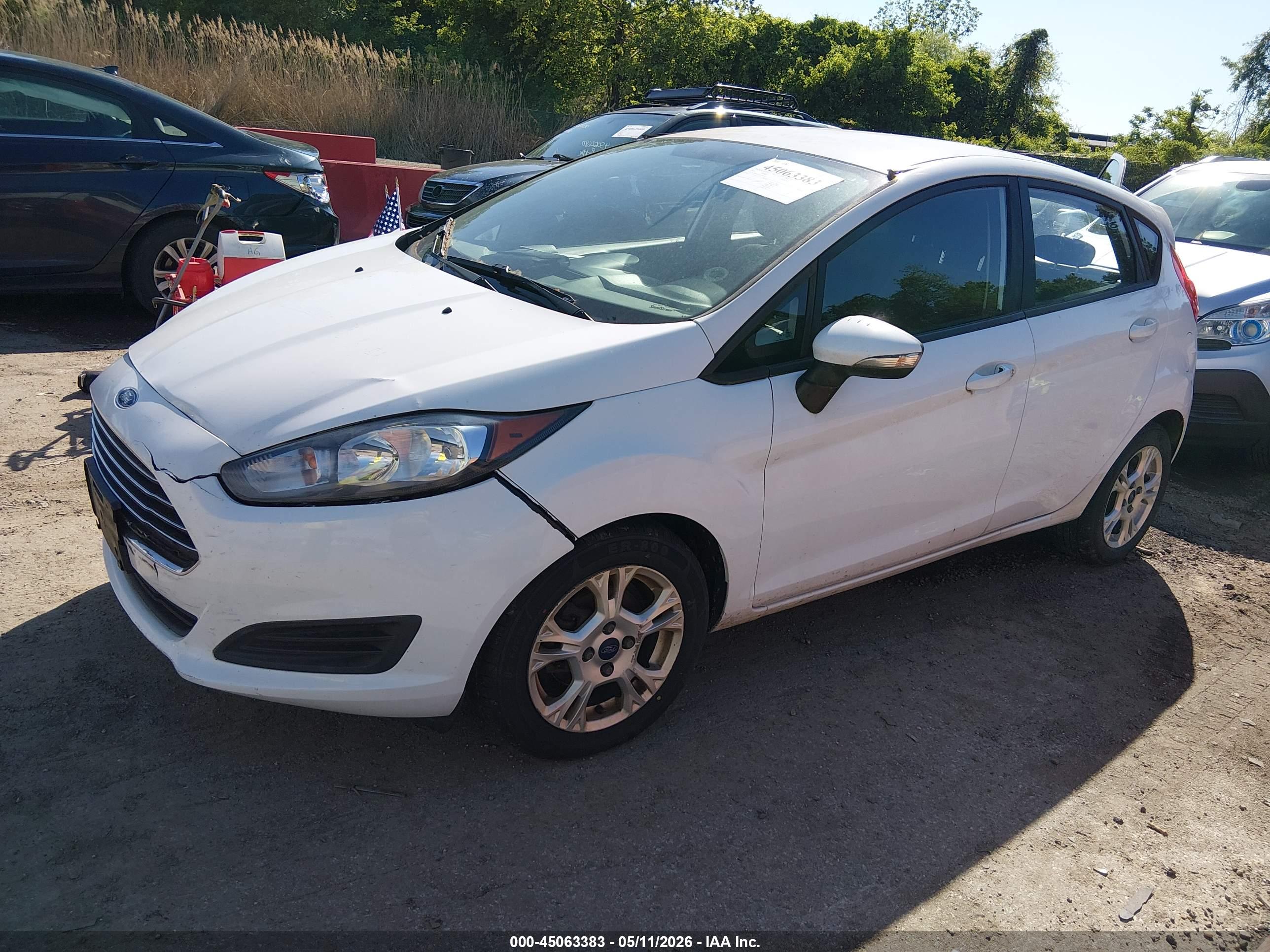 FORD FIESTA image 2