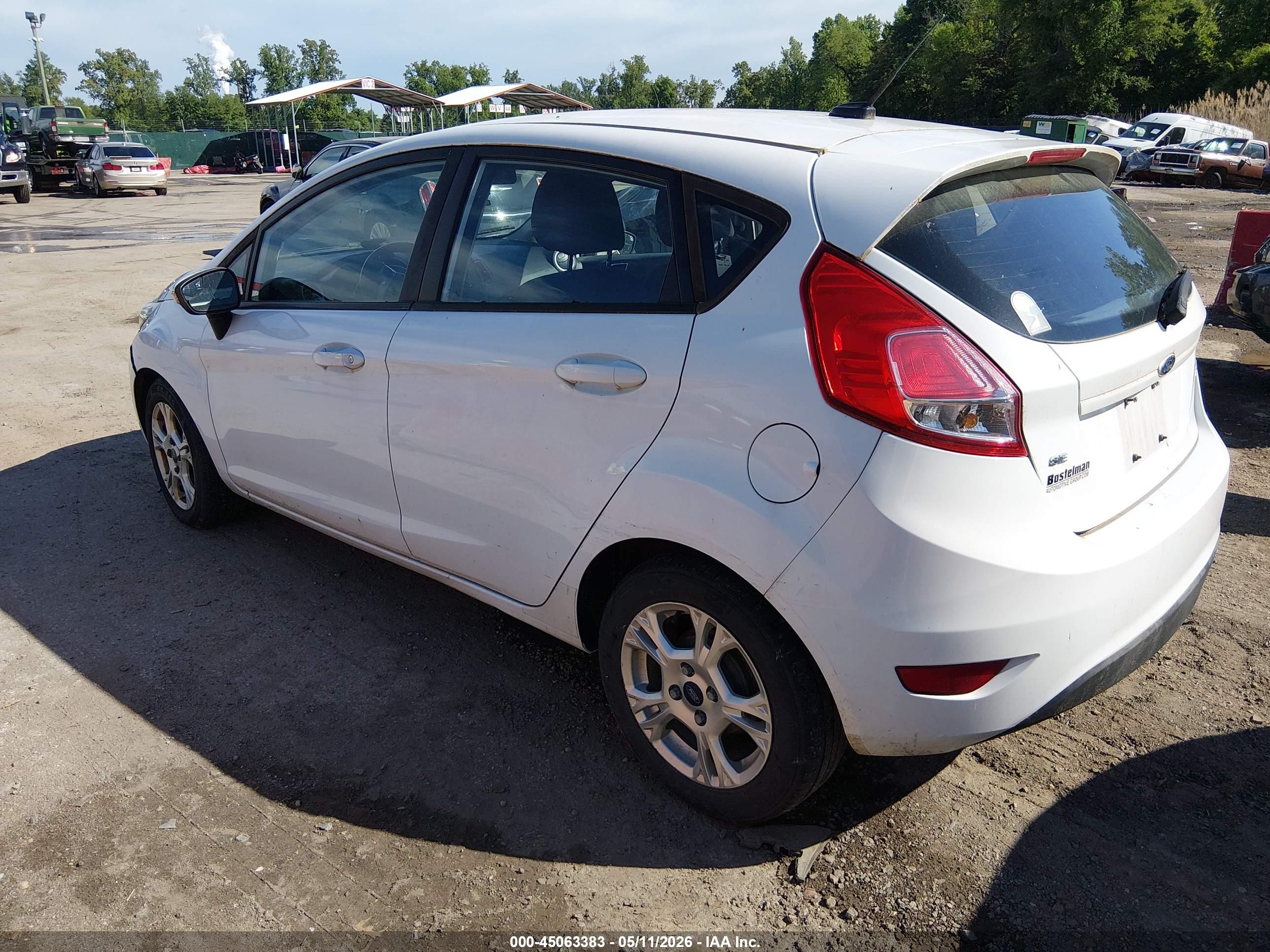 FORD FIESTA image 3