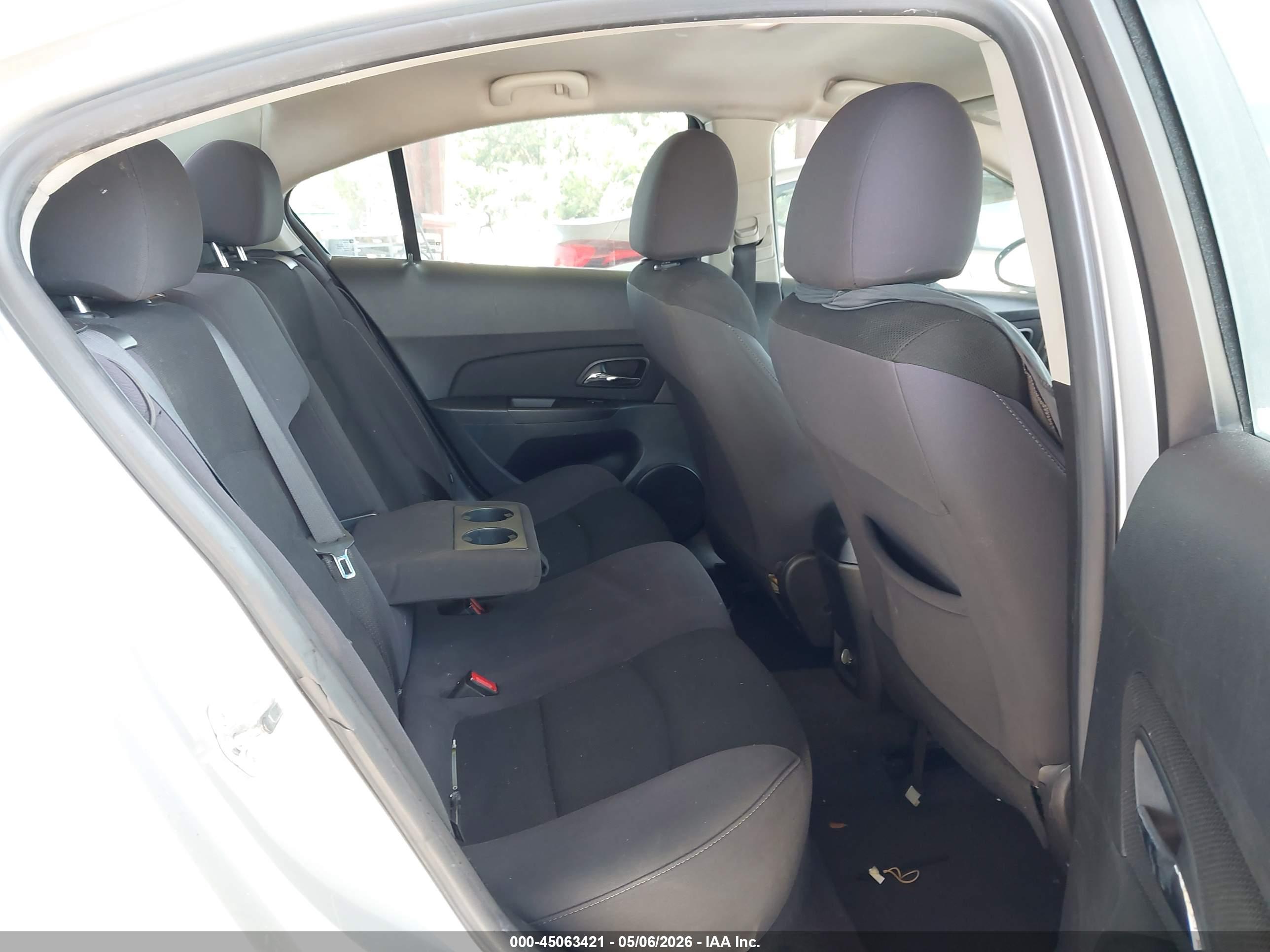 CHEVROLET CRUZE image 8
