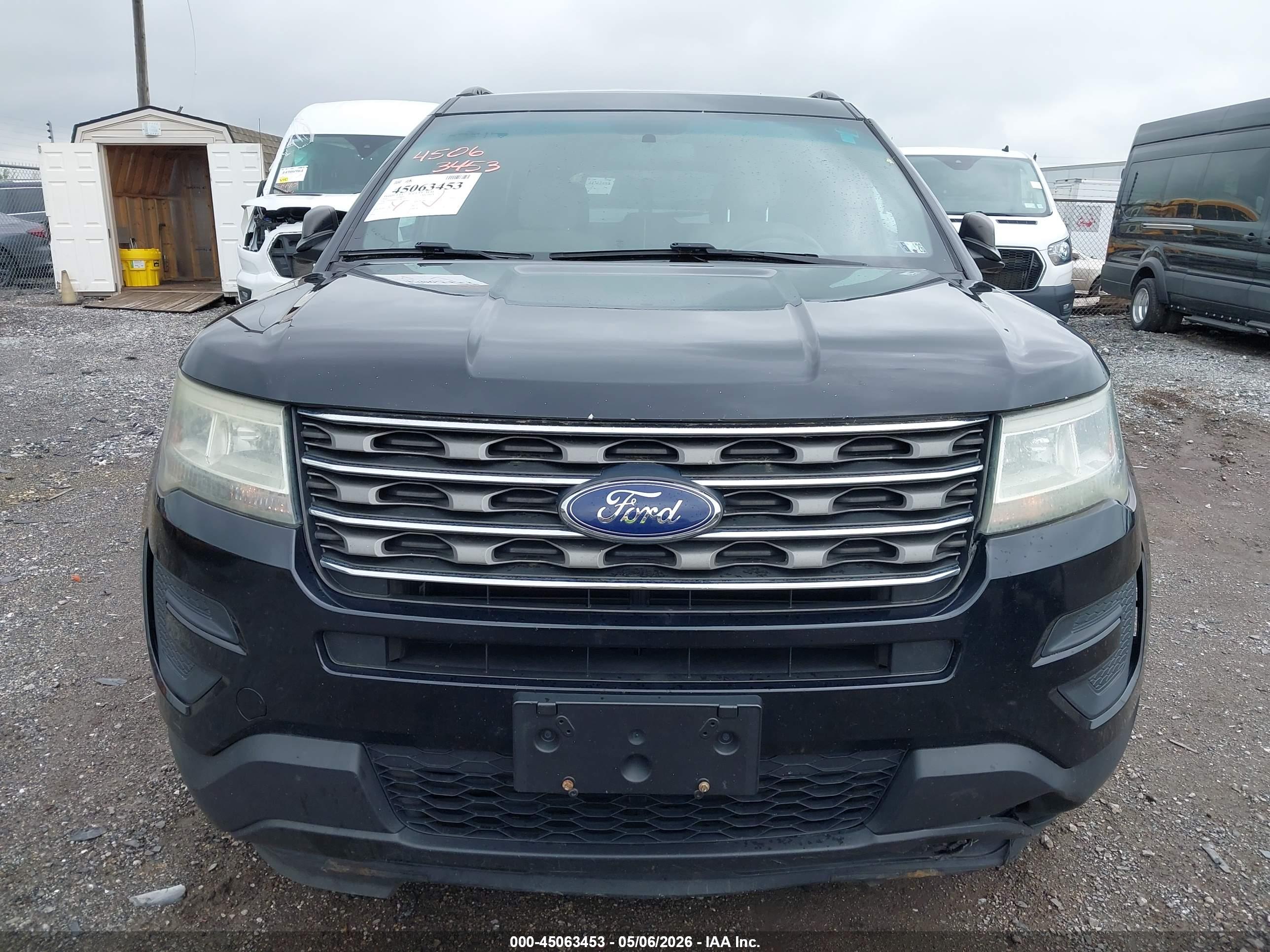FORD EXPLORER image 6