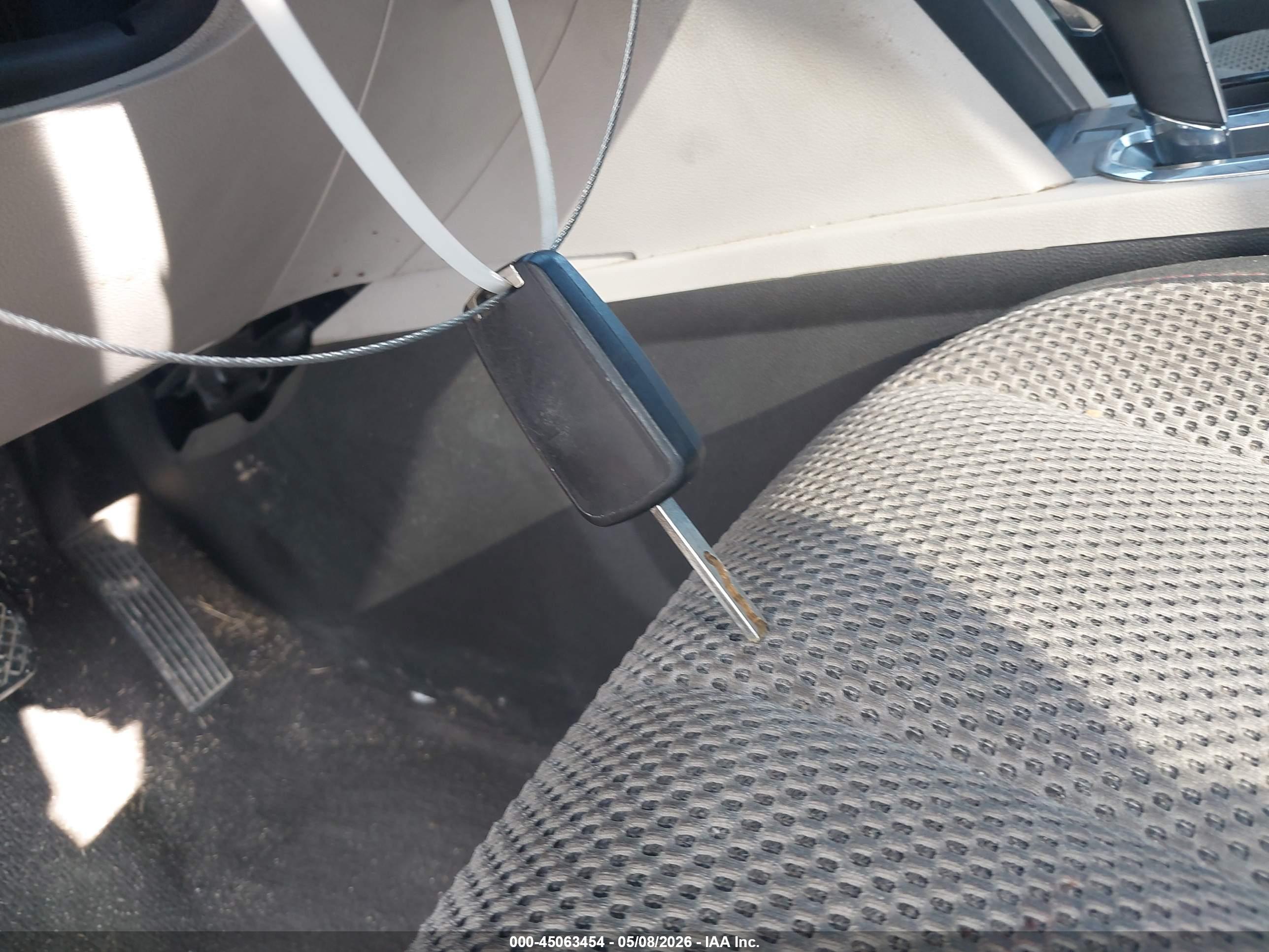 CHEVROLET EQUINOX image 11