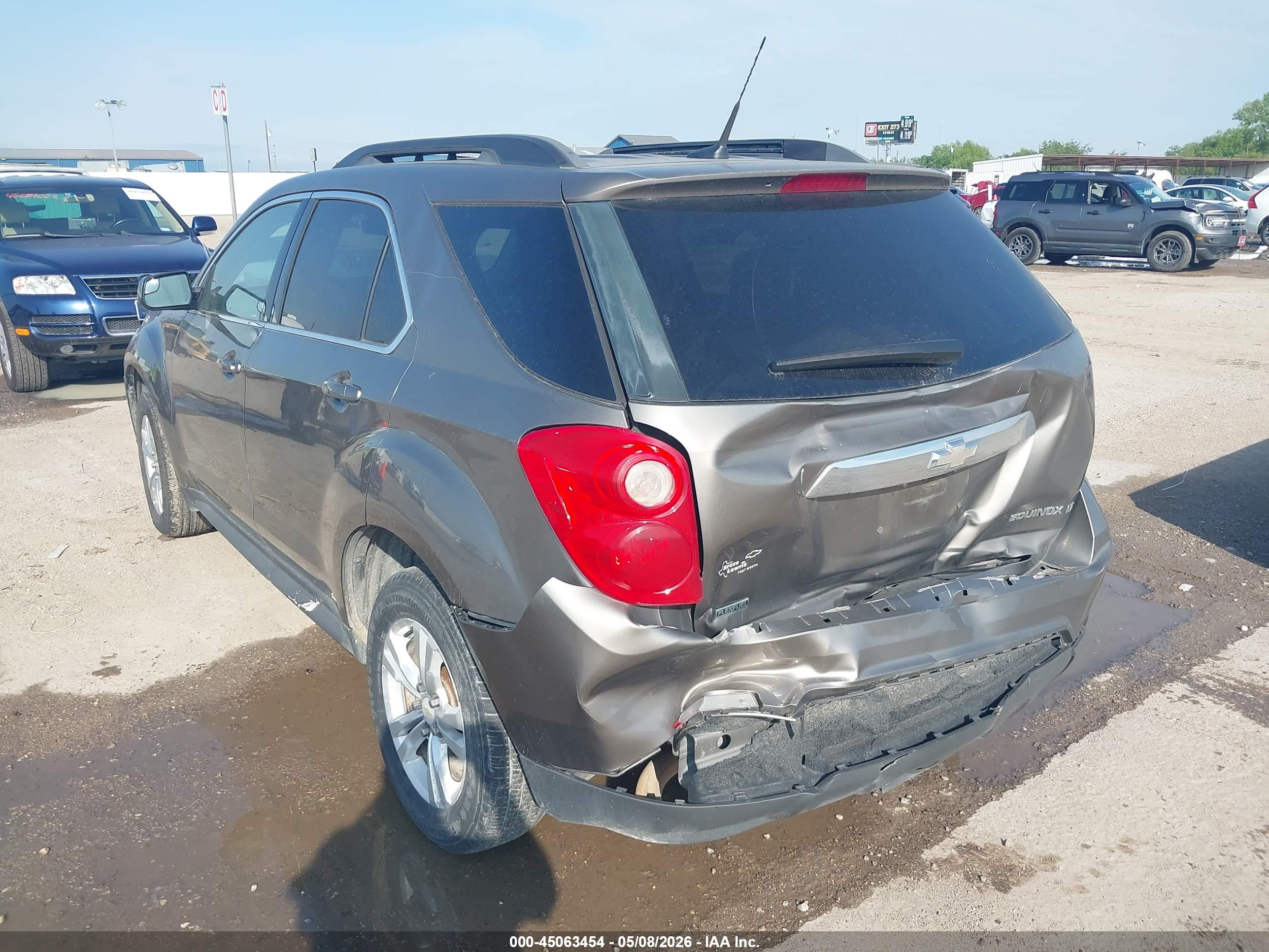 CHEVROLET EQUINOX image 3