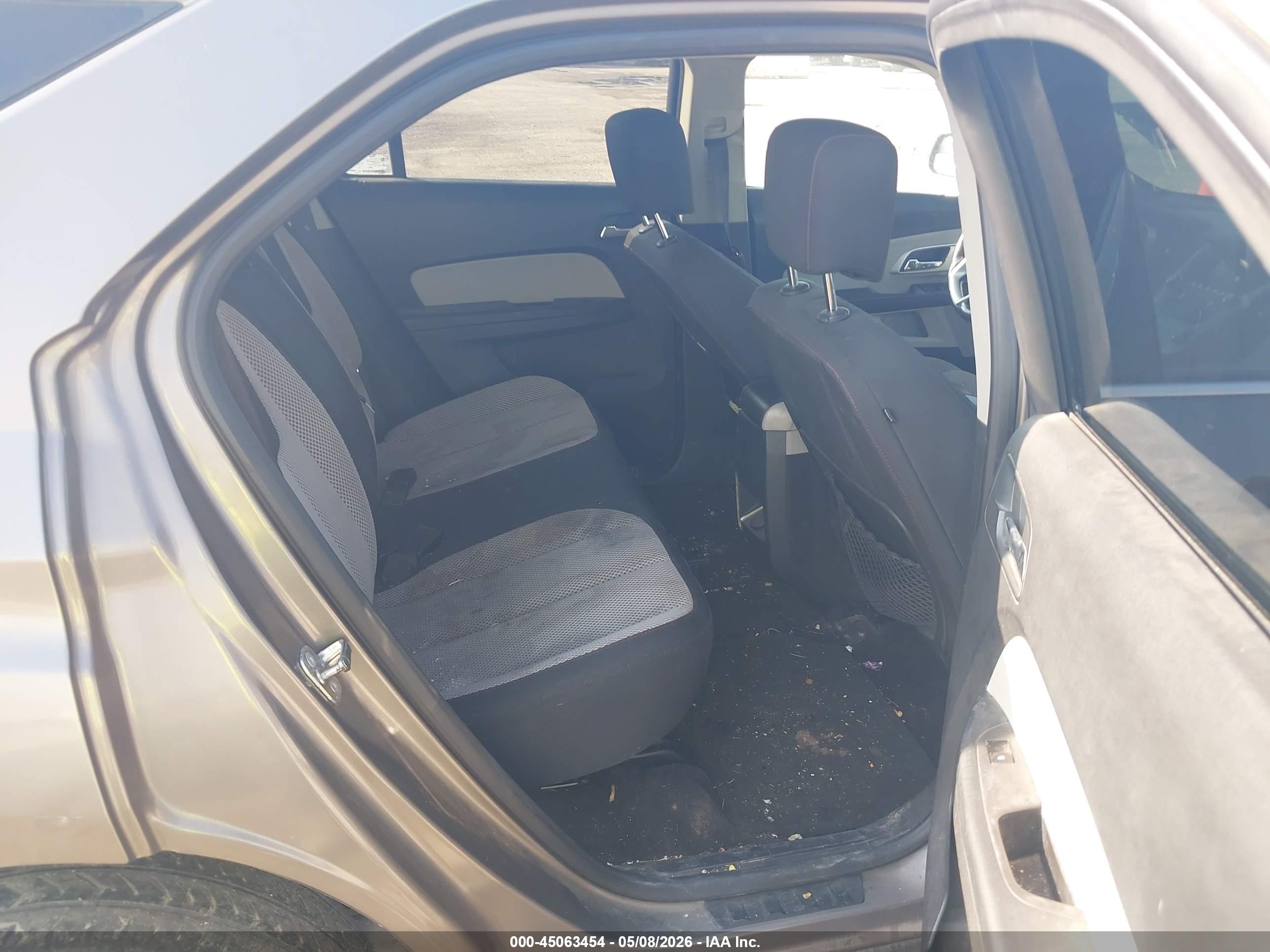 CHEVROLET EQUINOX image 8