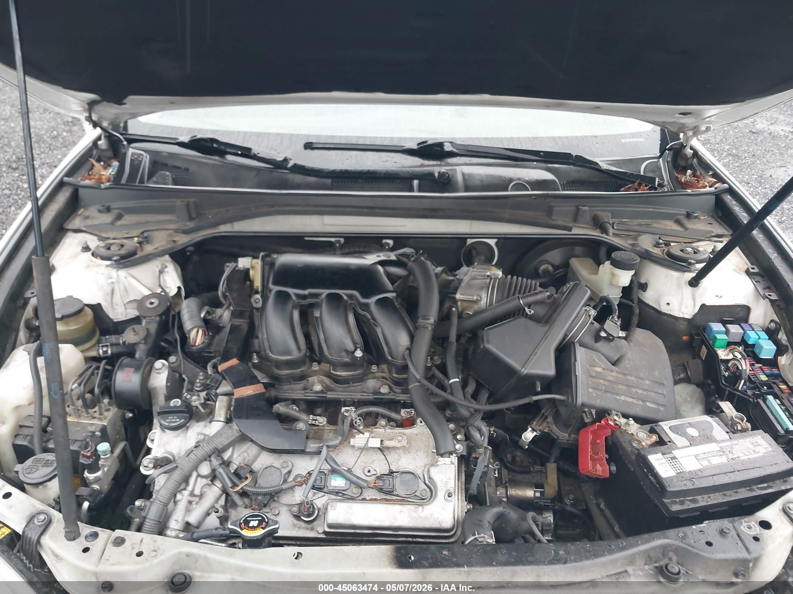 LEXUS ES image 10