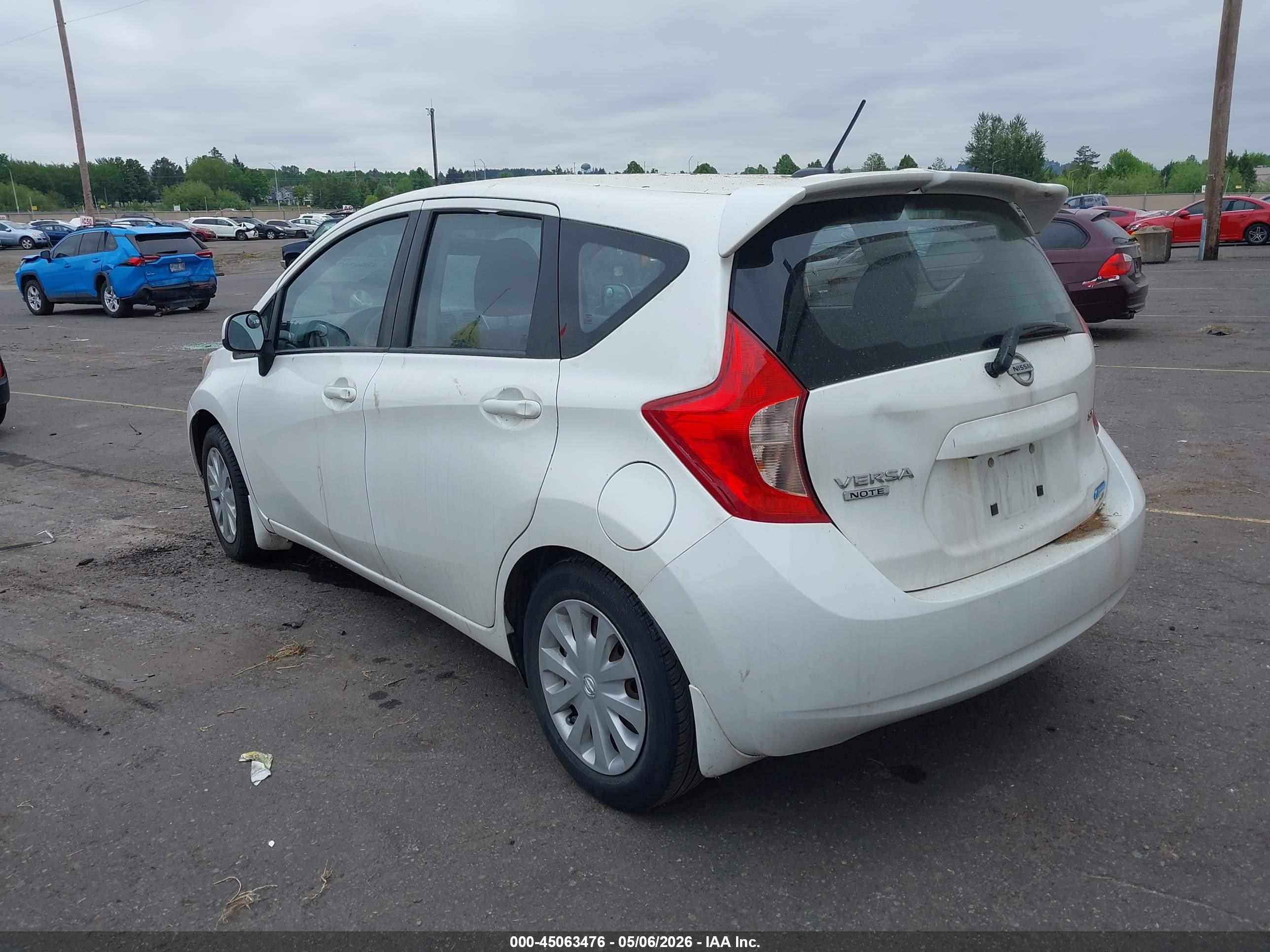 NISSAN VERSA image 3