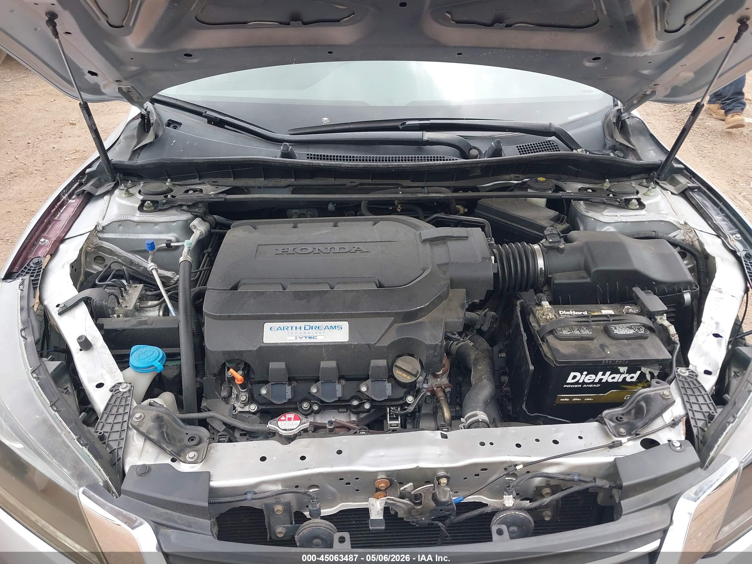 HONDA ACCORD image 10