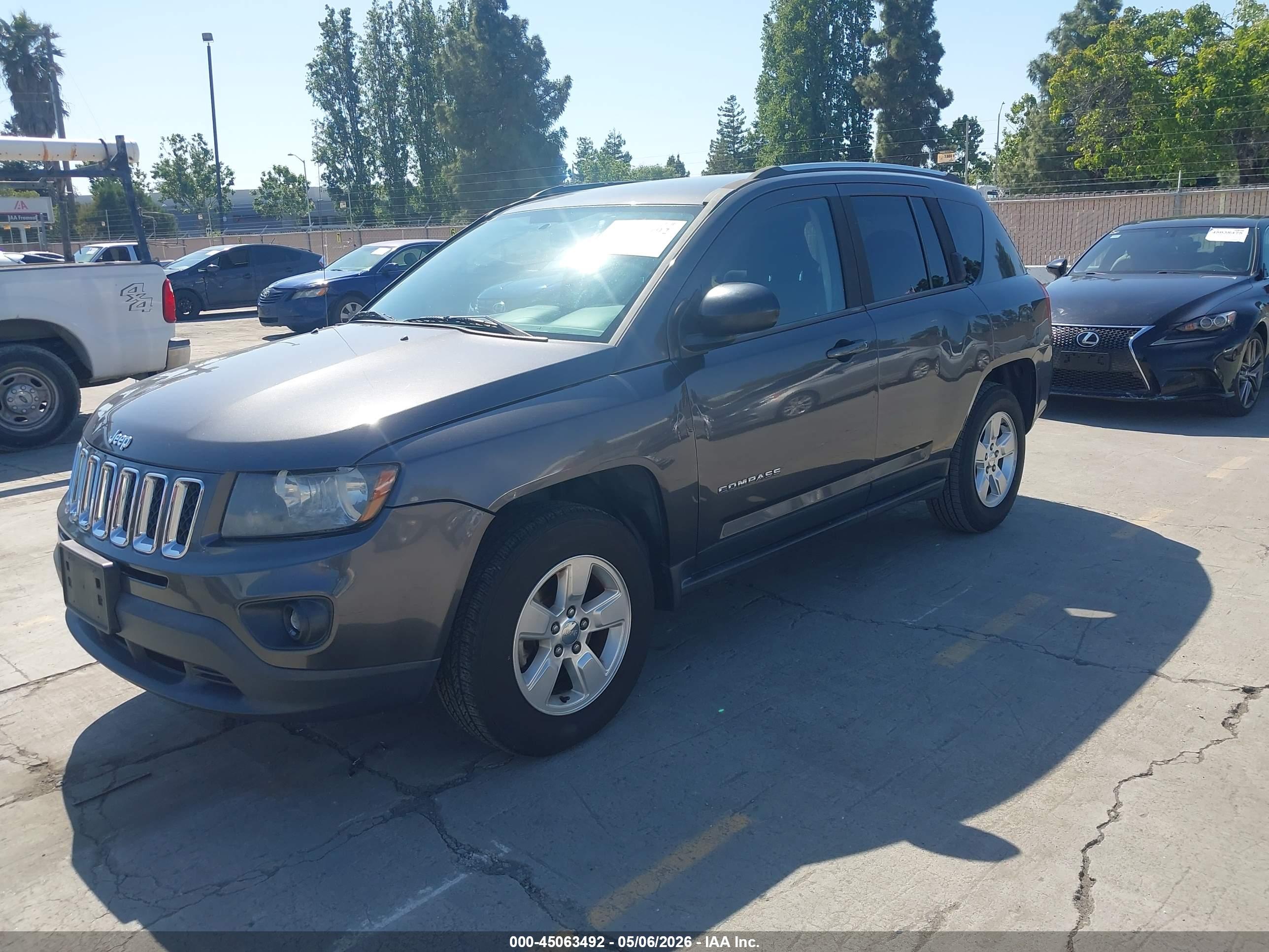 JEEP COMPASS image 2