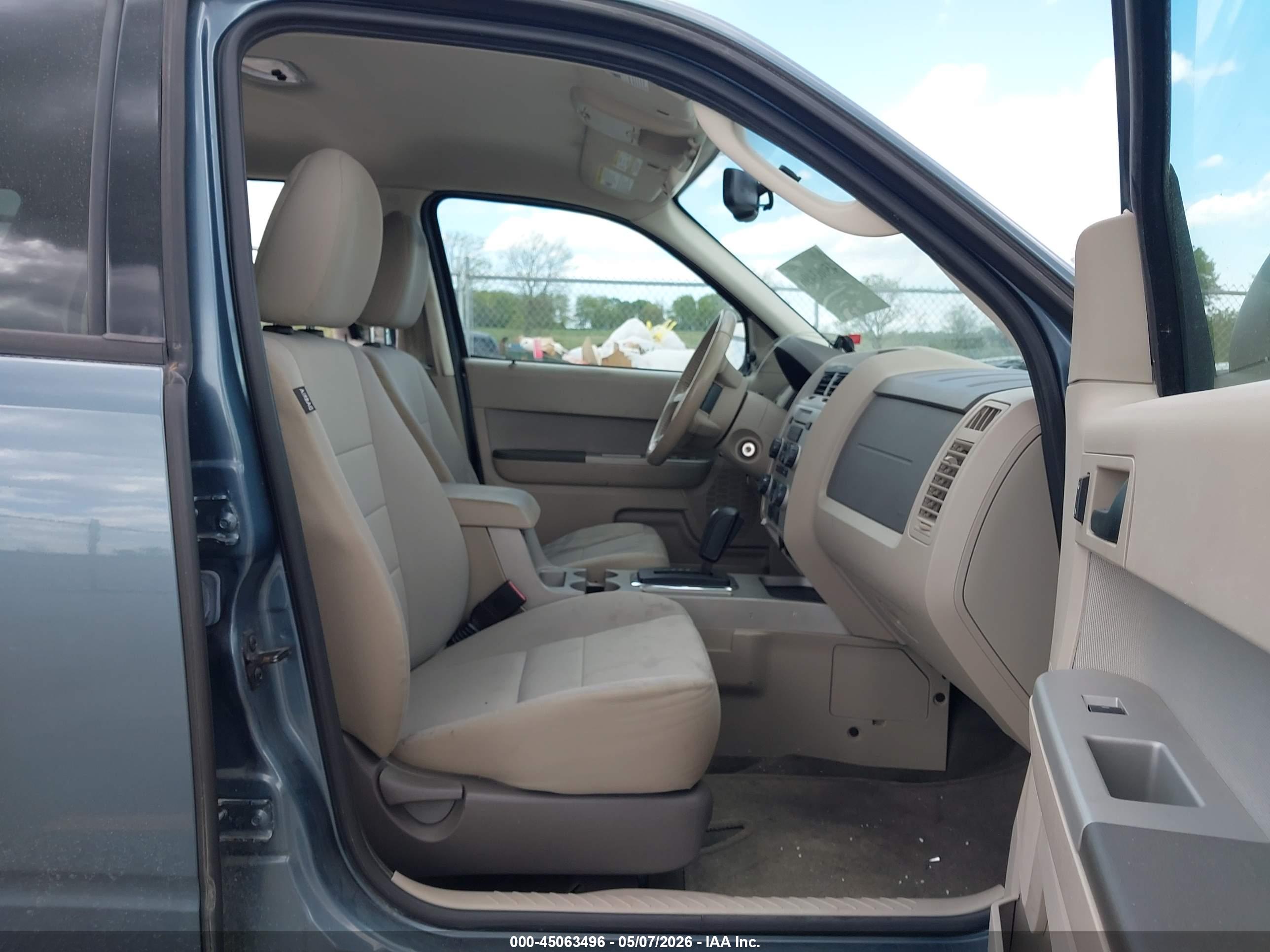 FORD ESCAPE image 5