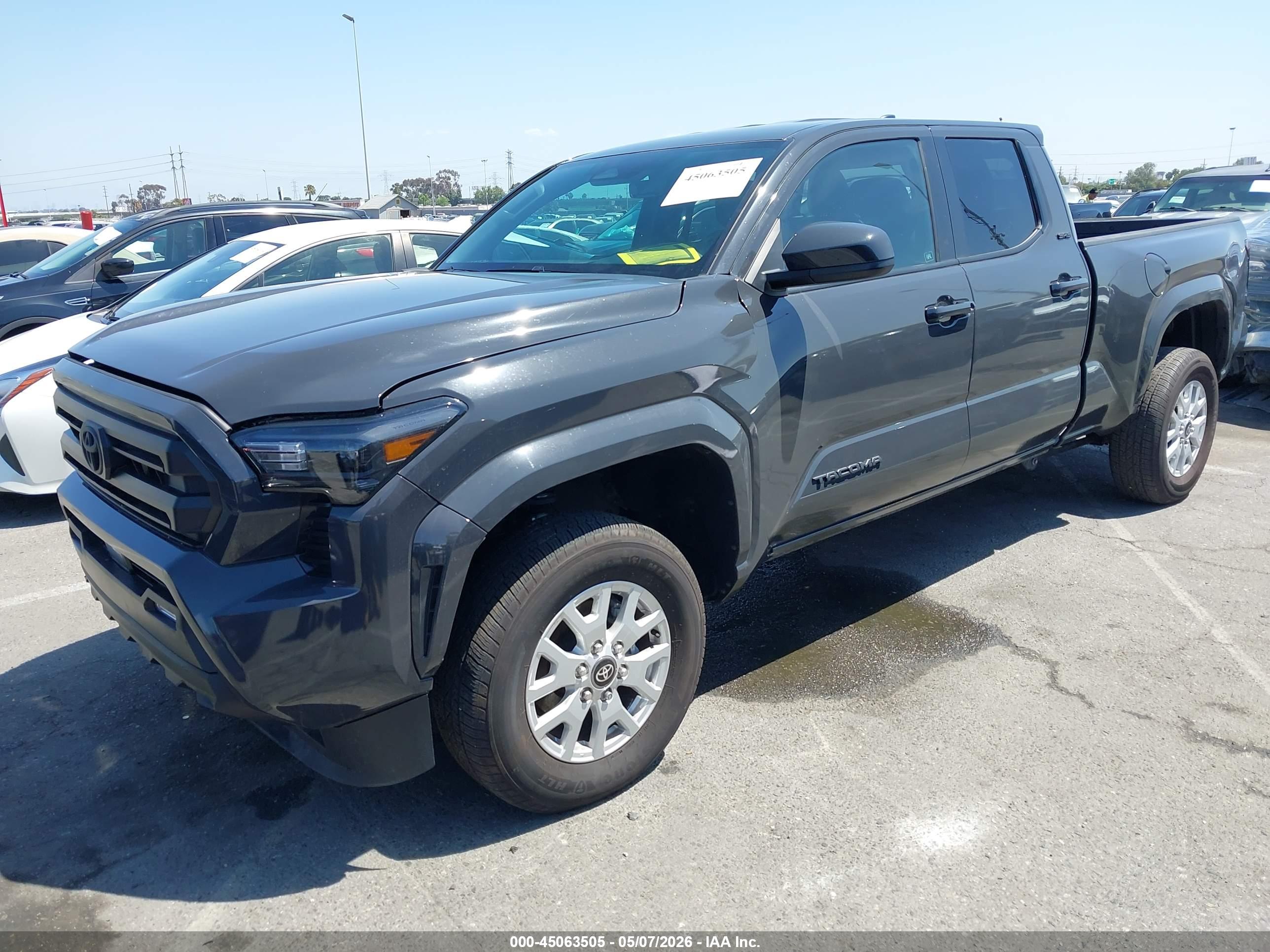 TOYOTA TACOMA image 2