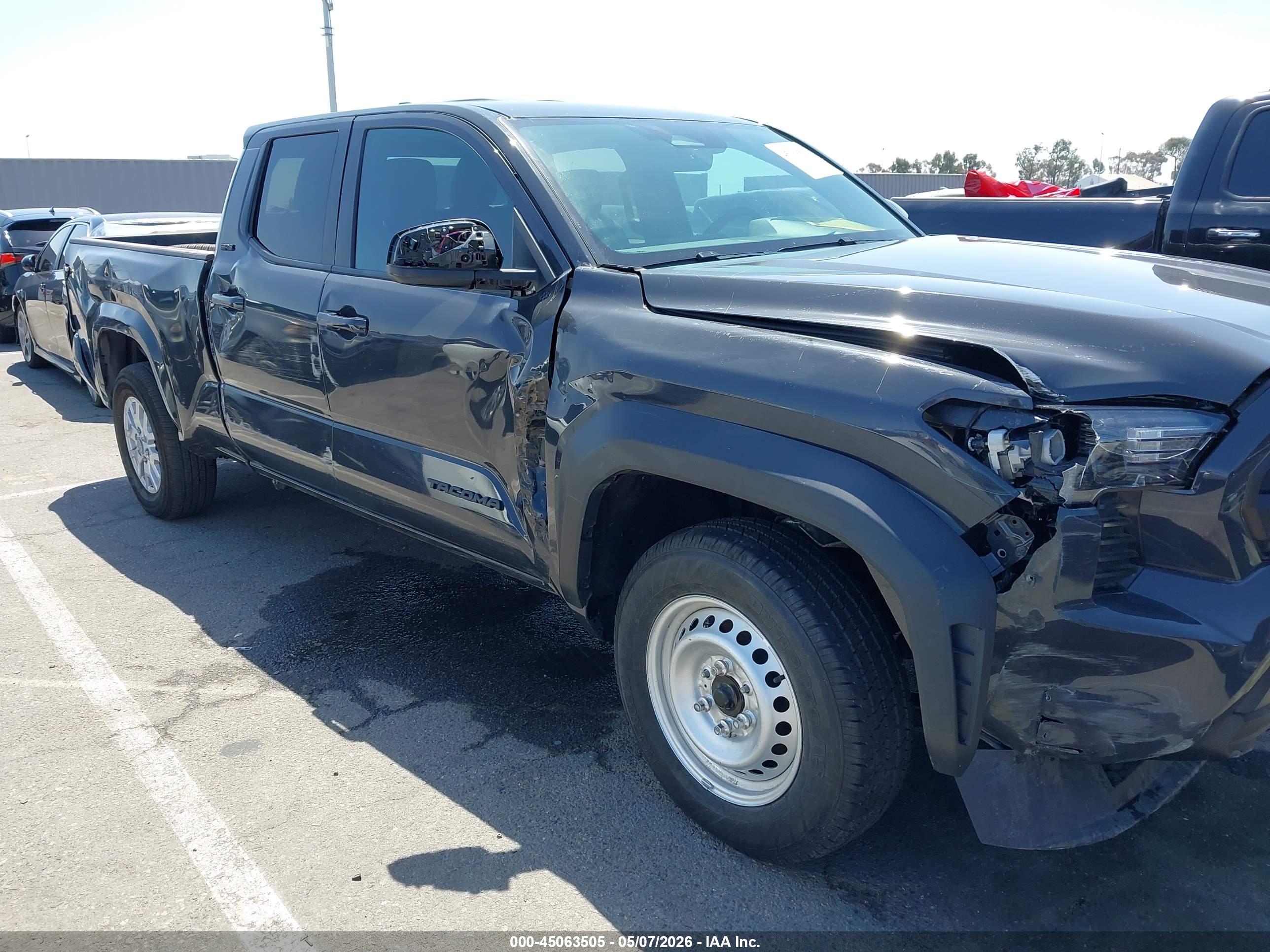 TOYOTA TACOMA image 6