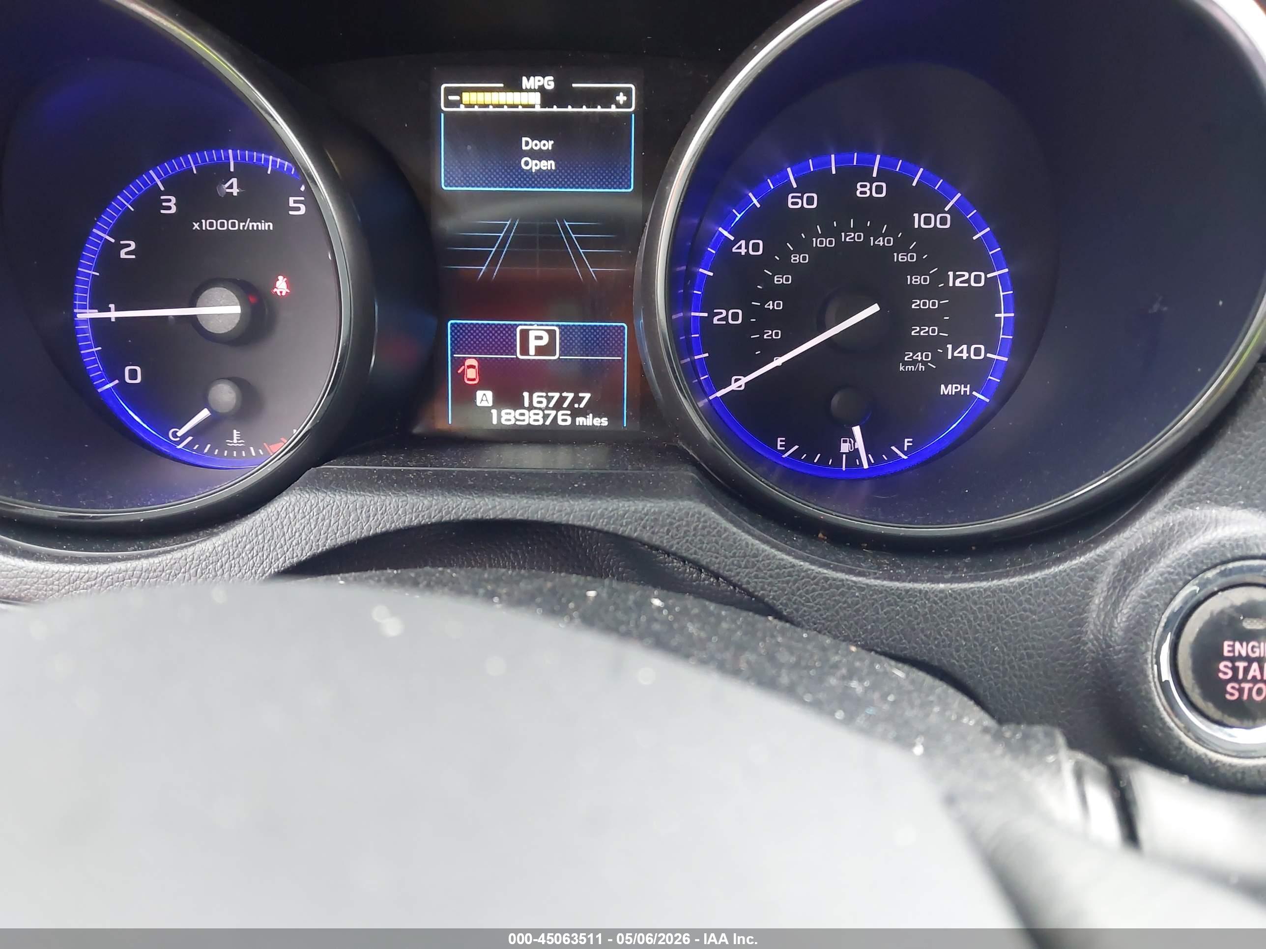 SUBARU OUTBACK image 7