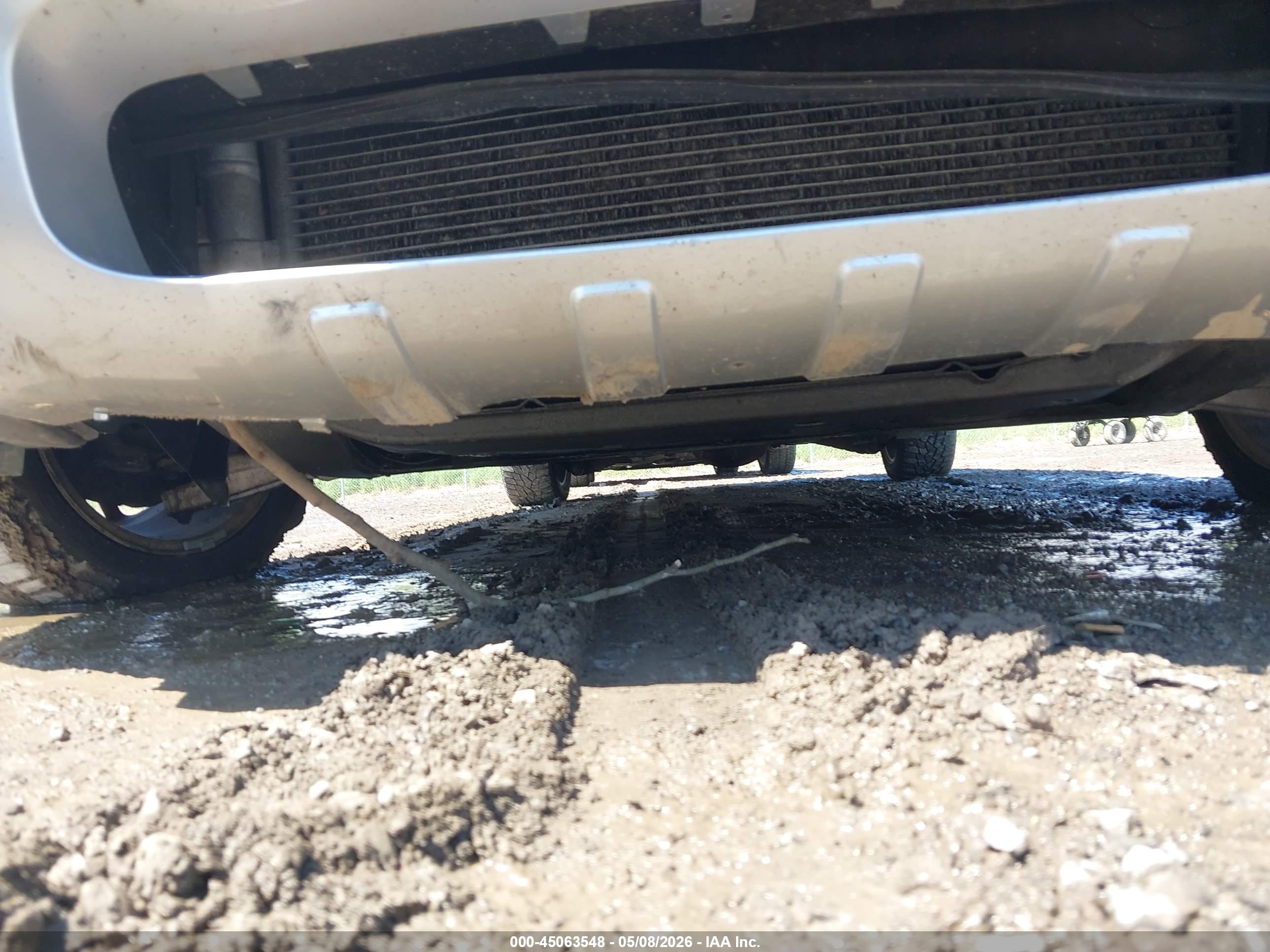 VOLVO XC70 image 6