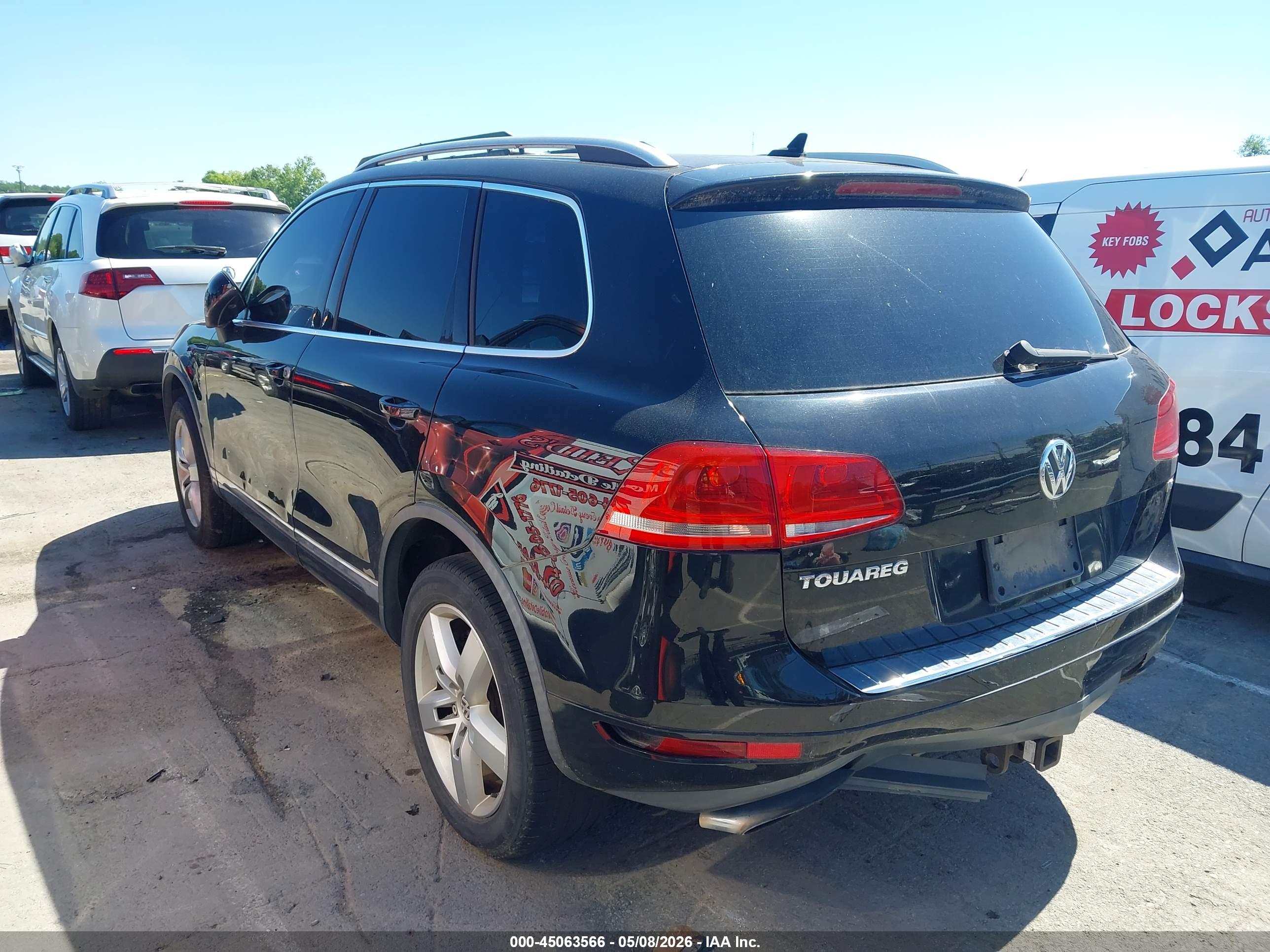 VOLKSWAGEN TOUAREG image 3