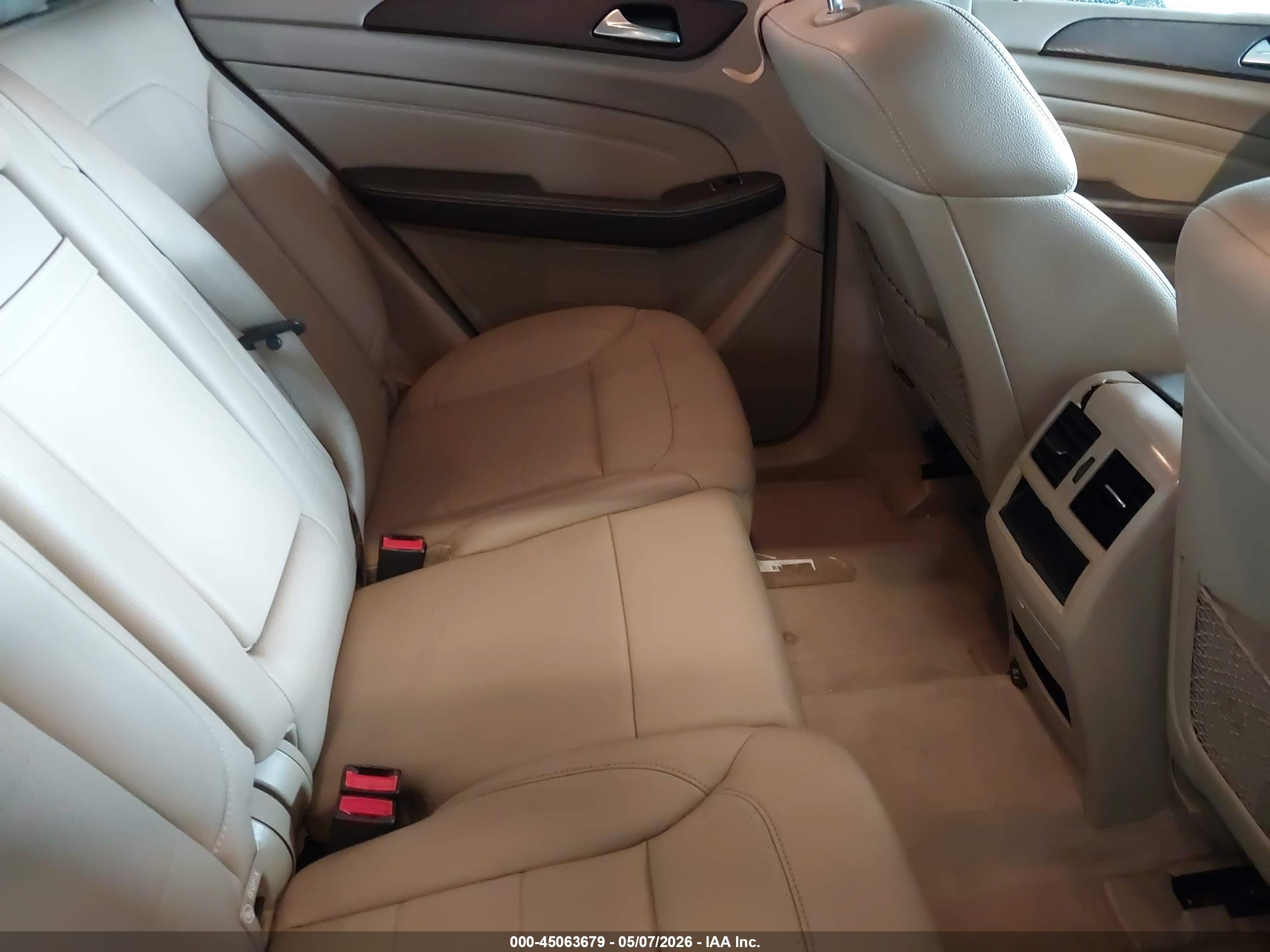 MERCEDES-BENZ ML image 8