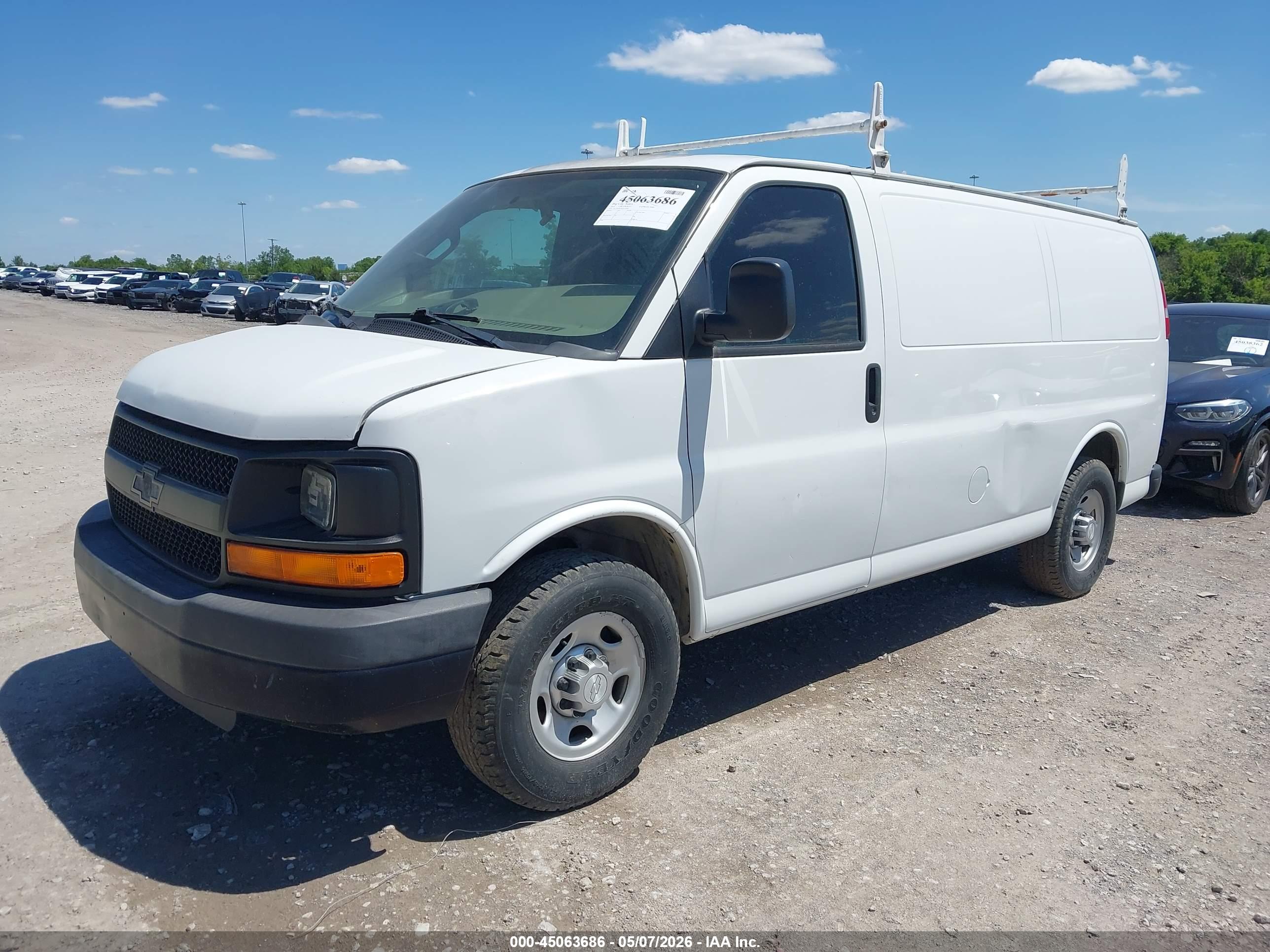 CHEVROLET EXPRESS image 6