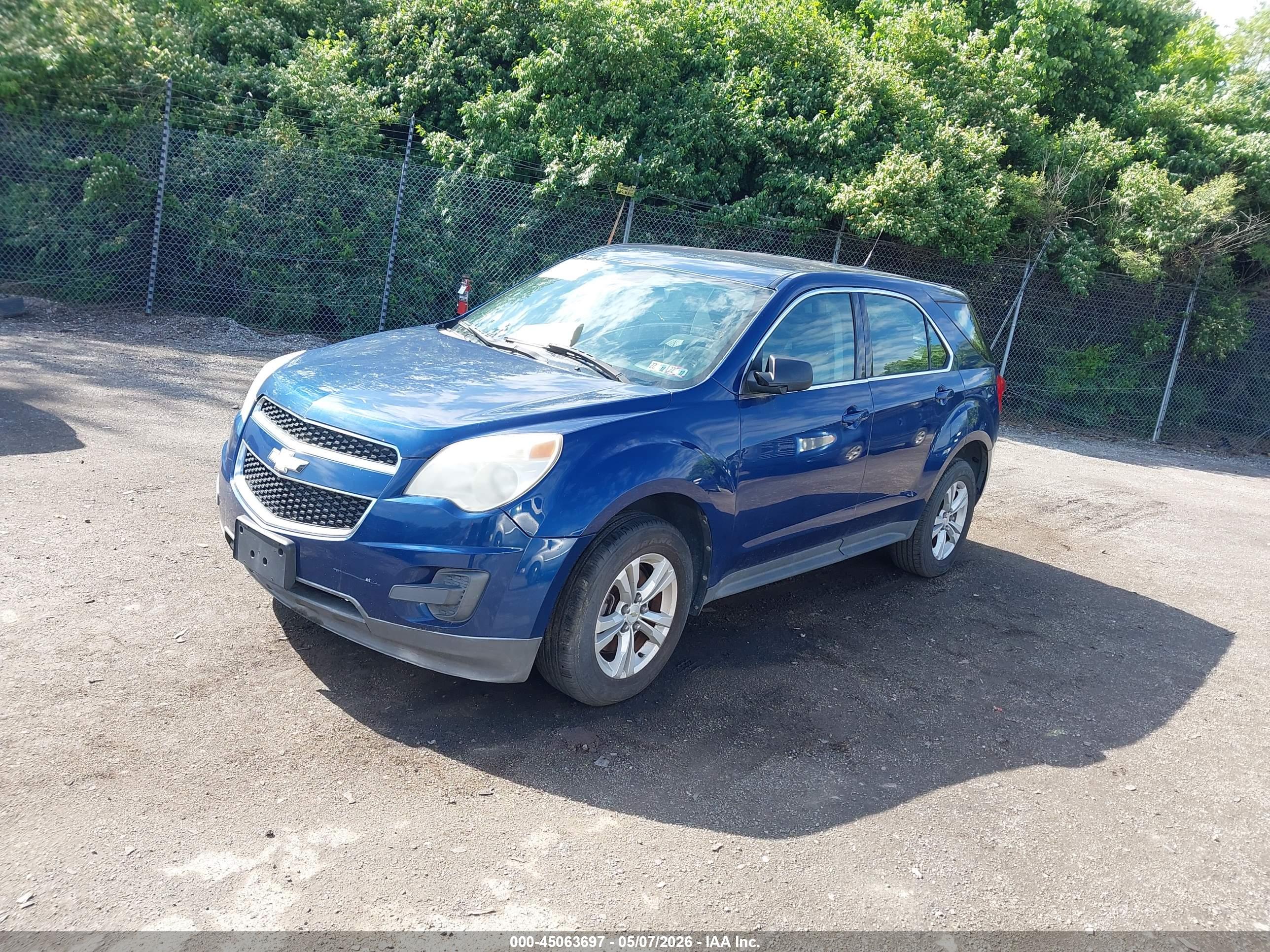 CHEVROLET EQUINOX image 2