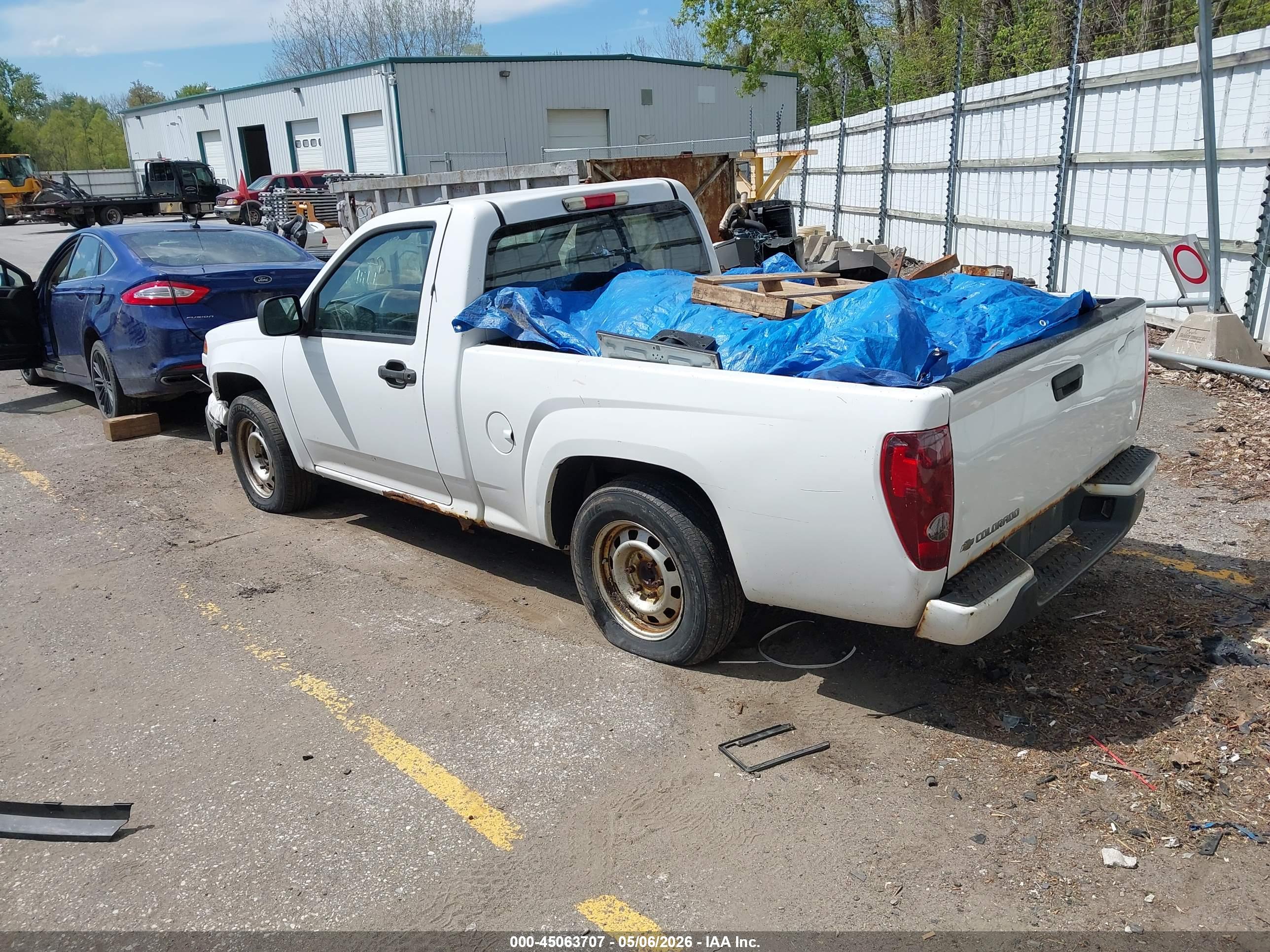 CHEVROLET COLORADO image 3
