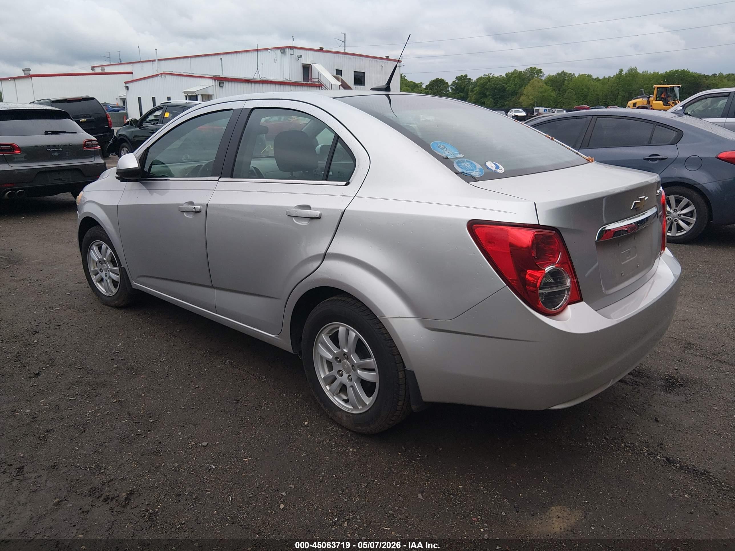 CHEVROLET SONIC image 3