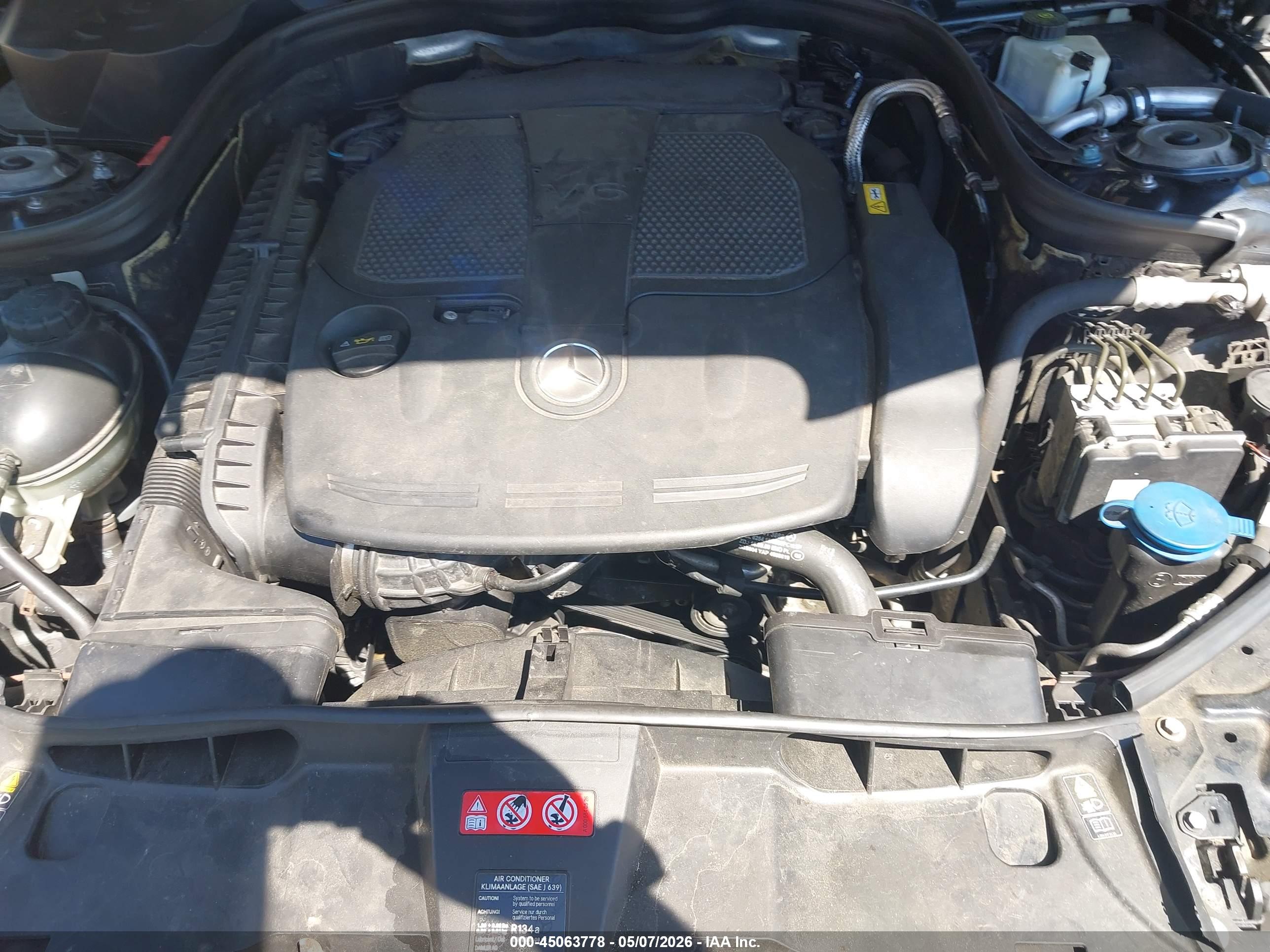 MERCEDES-BENZ E image 10