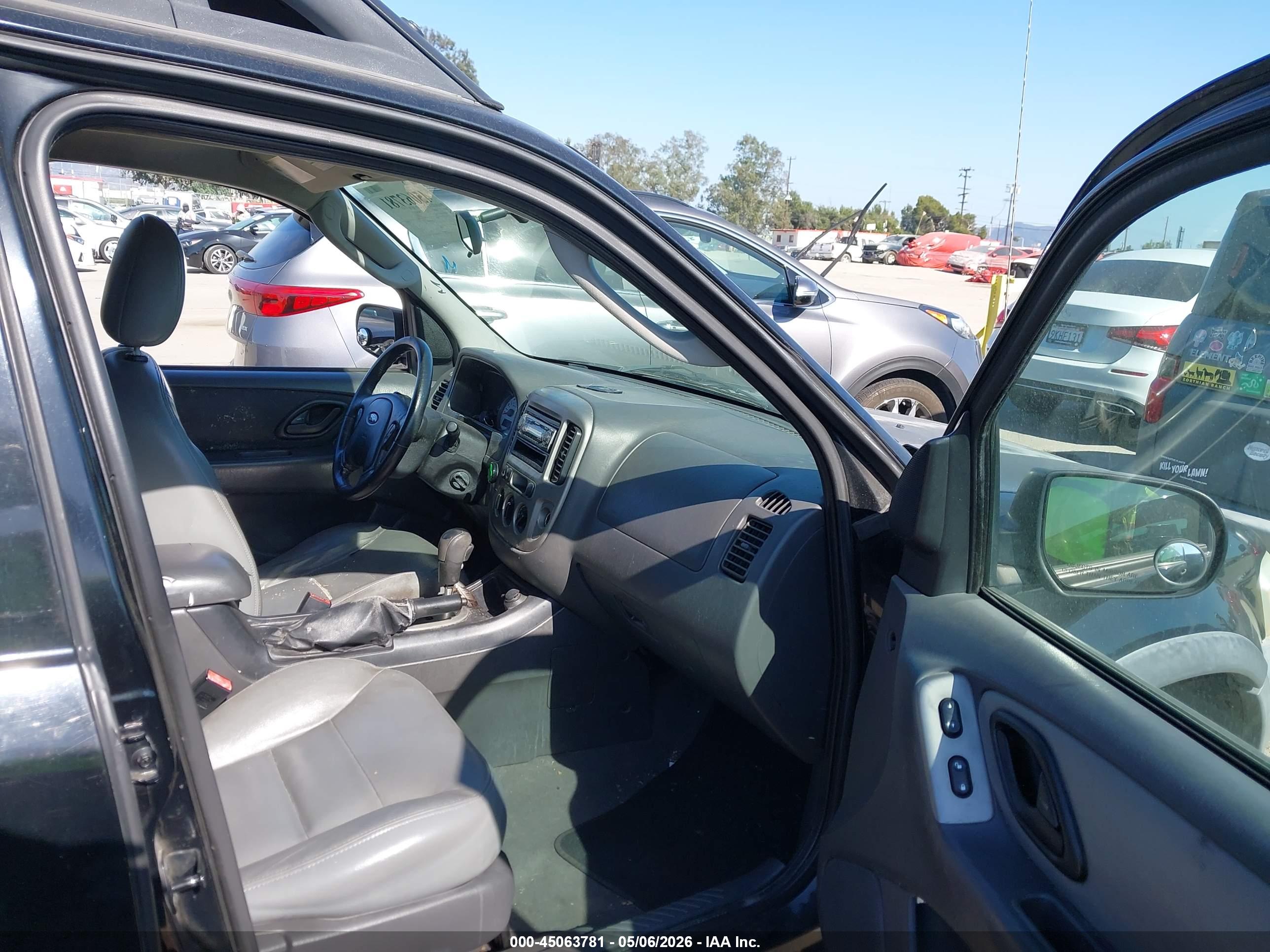 FORD ESCAPE image 5