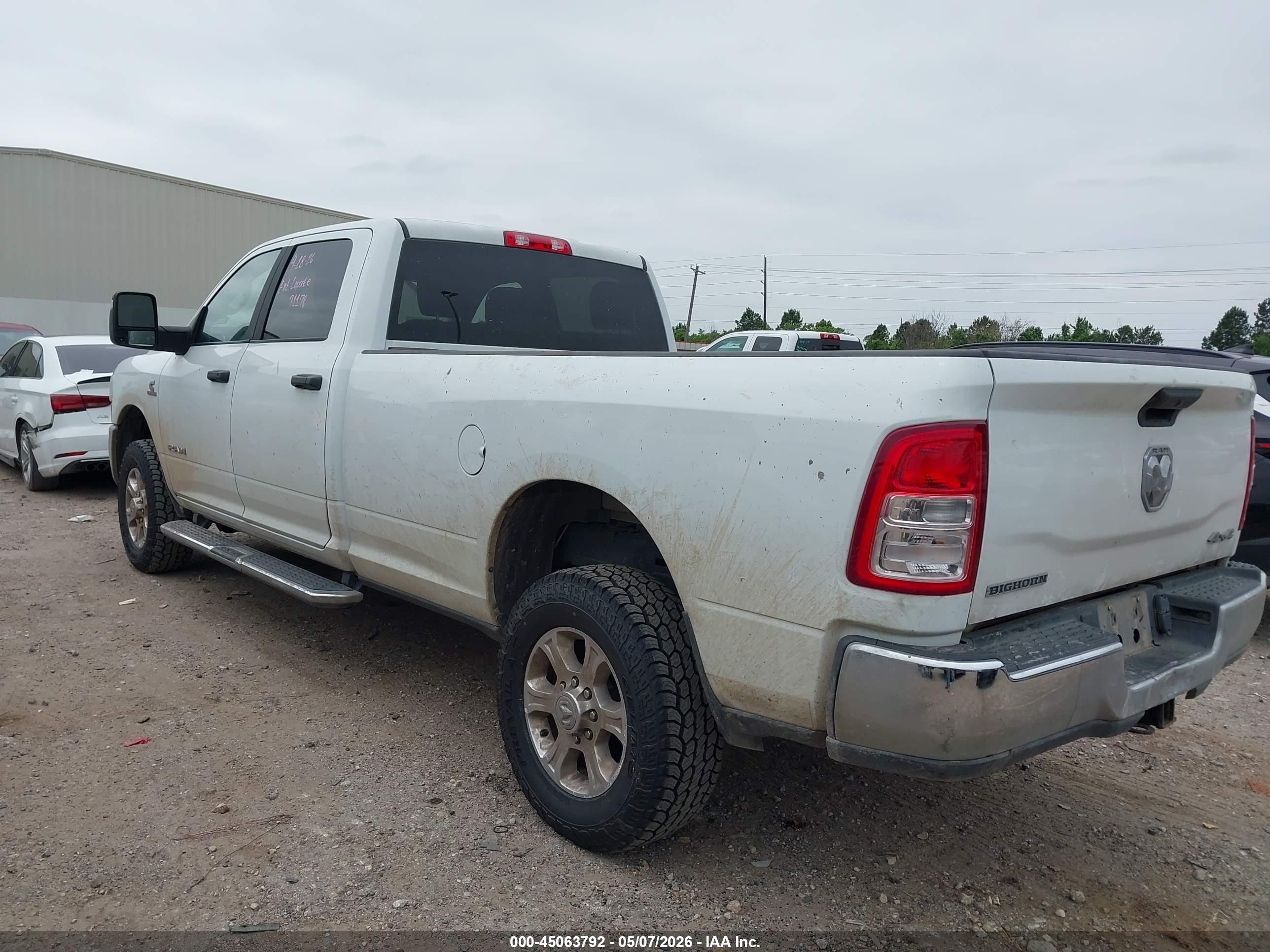 RAM 2500 image 3