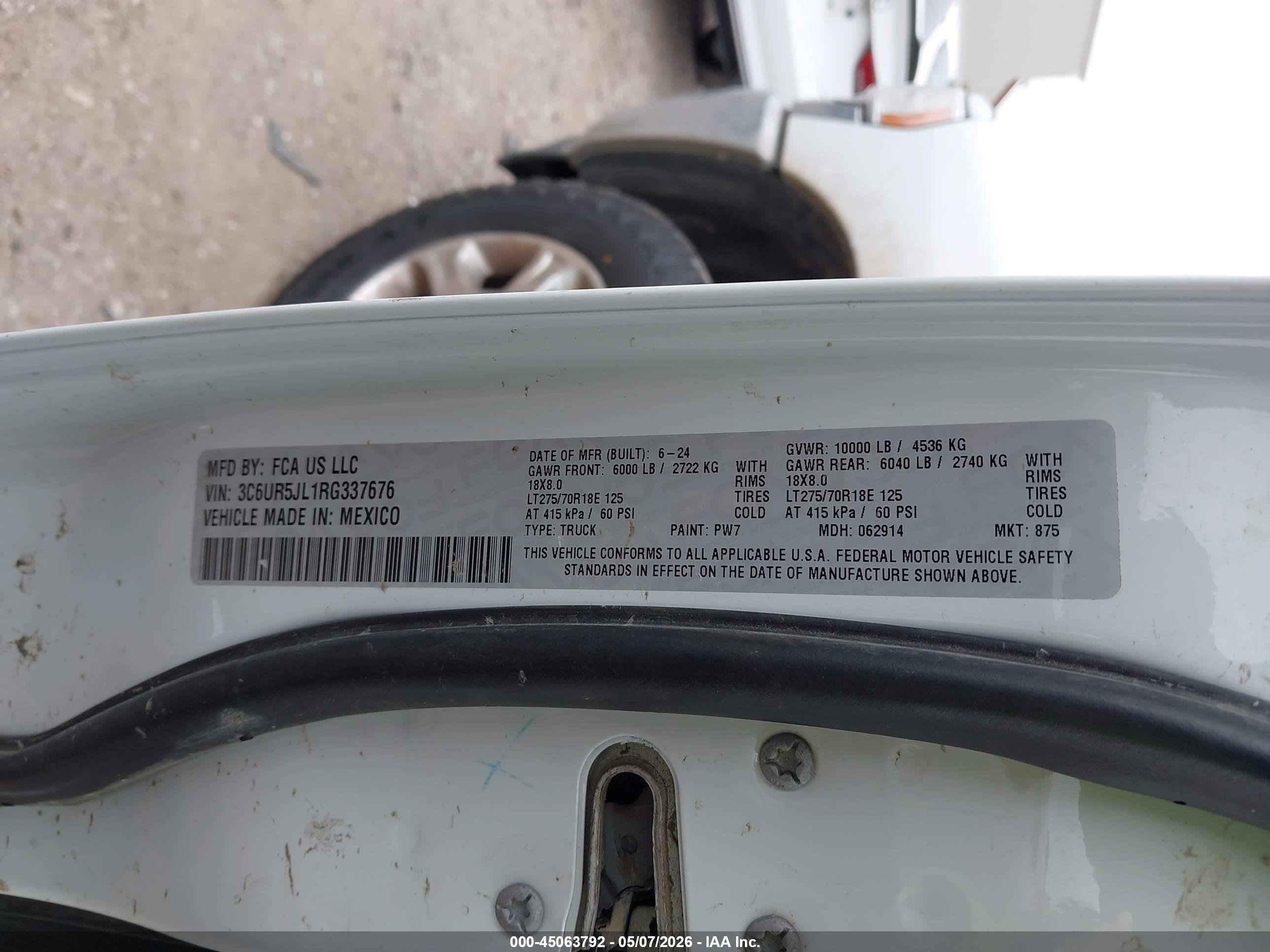 RAM 2500 image 9