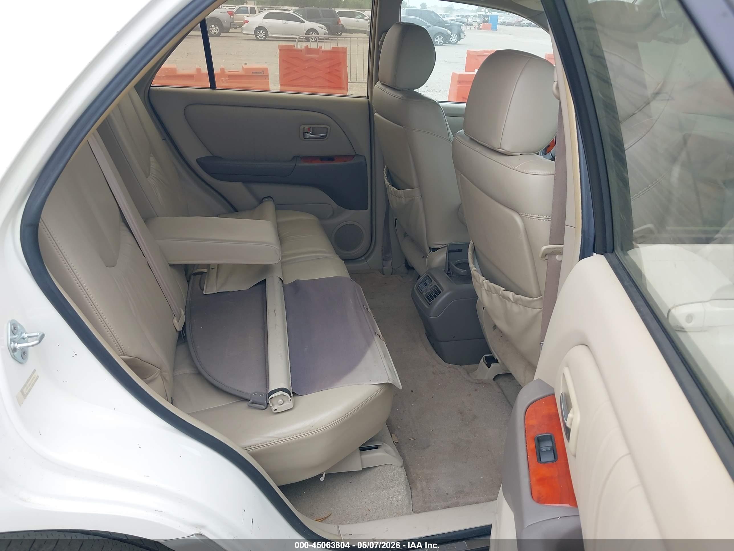 LEXUS RX image 8
