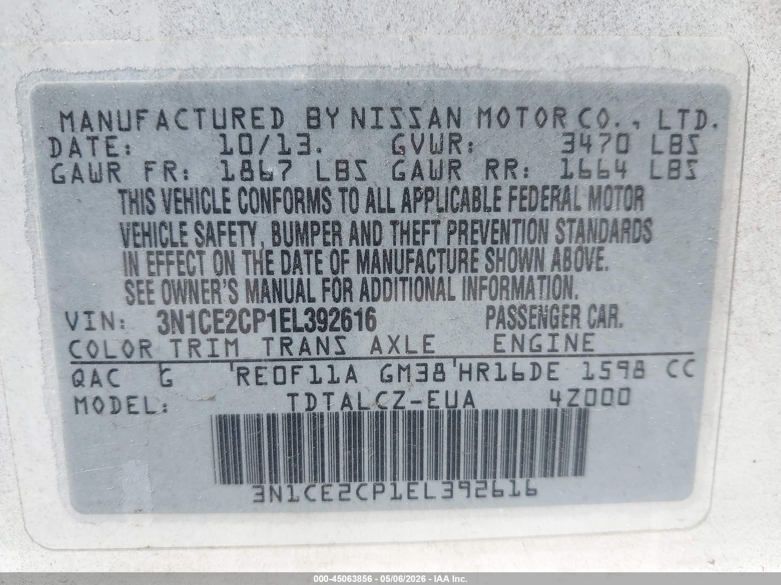 NISSAN VERSA image 9