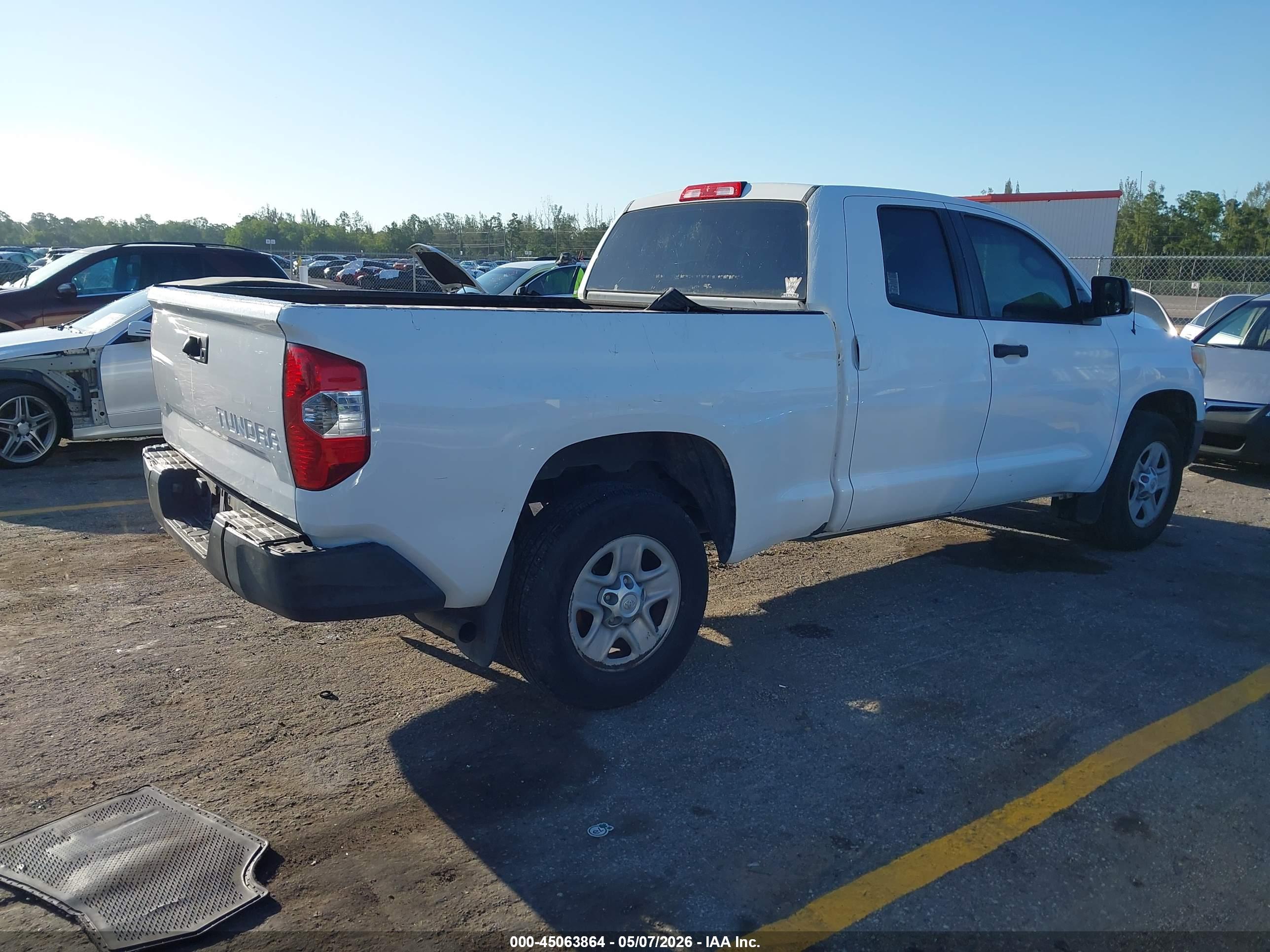 TOYOTA TUNDRA image 4