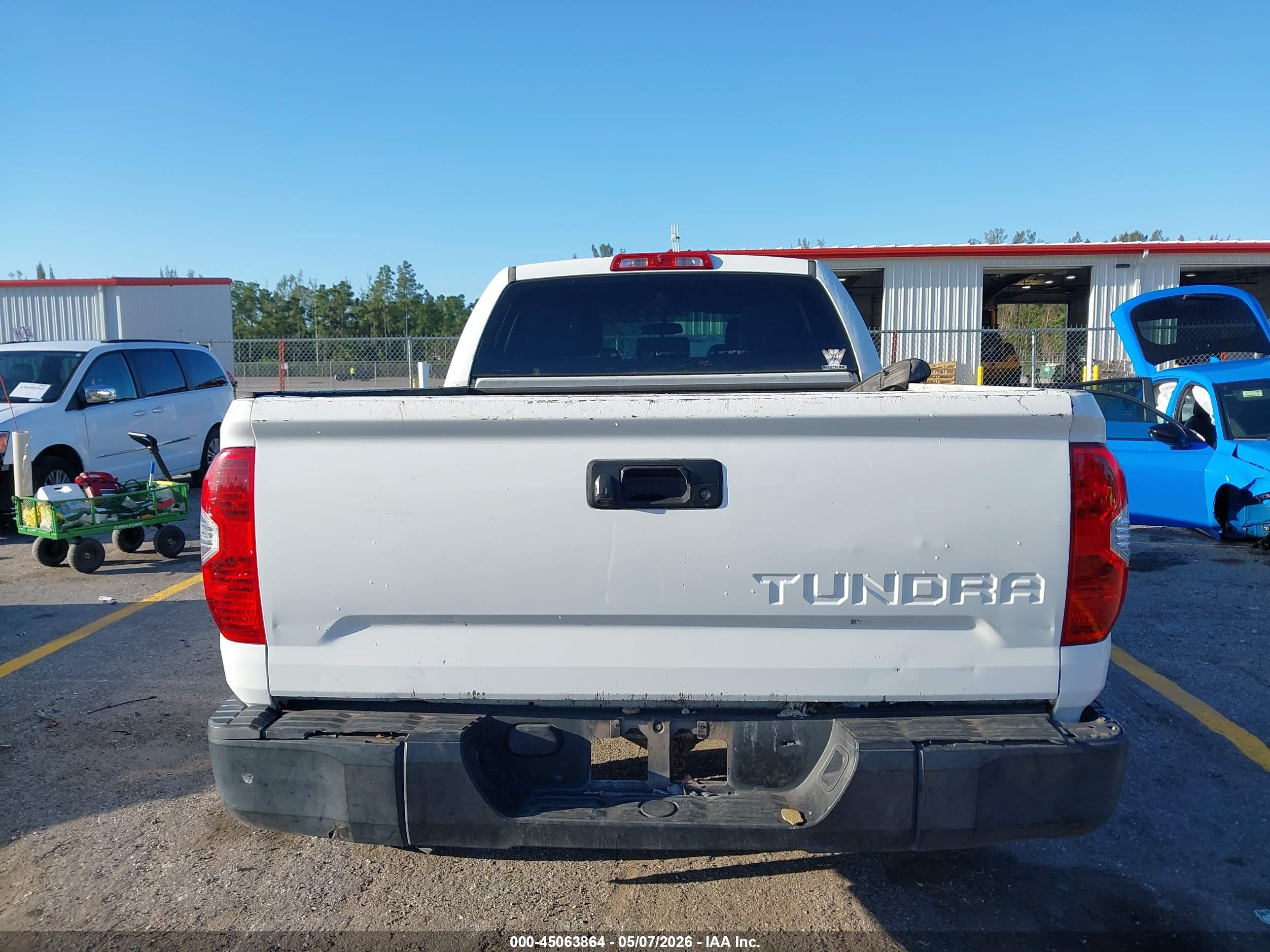 TOYOTA TUNDRA image 6