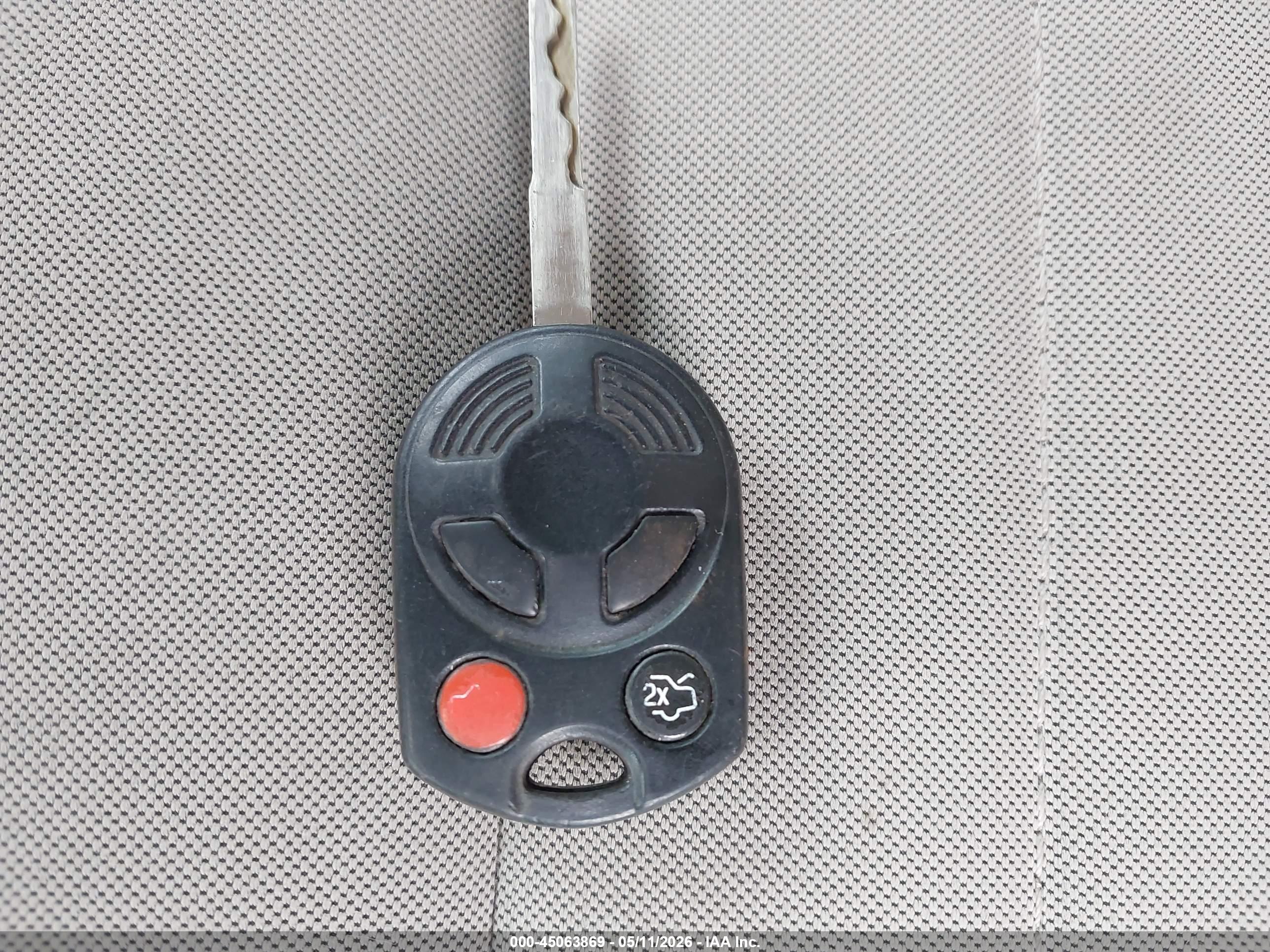 FORD ESCAPE image 11