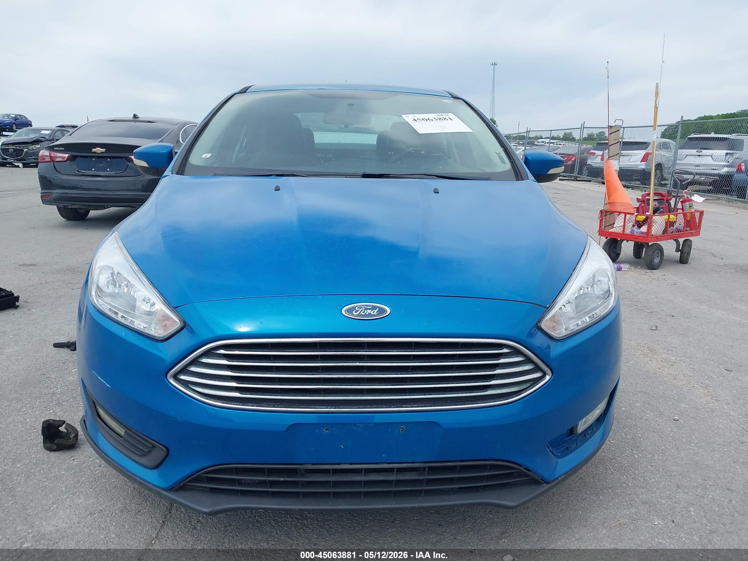 FORD FOCUS image 6