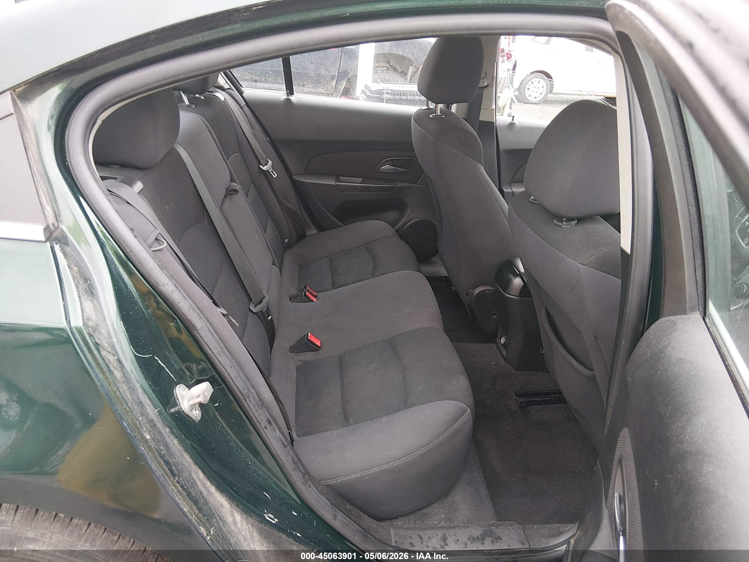 CHEVROLET CRUZE image 8