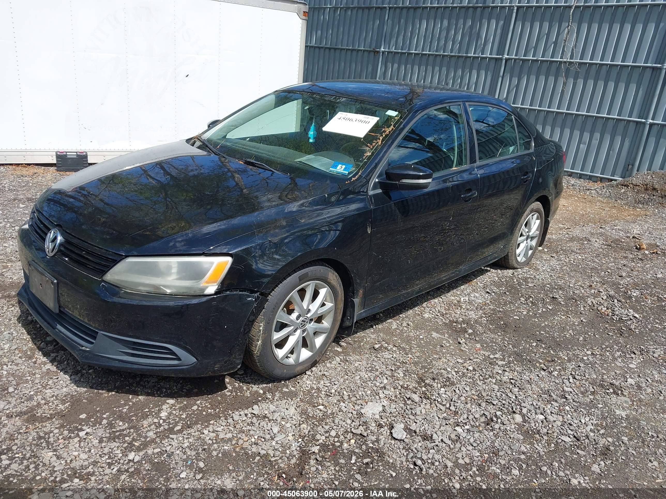 VOLKSWAGEN JETTA image 2