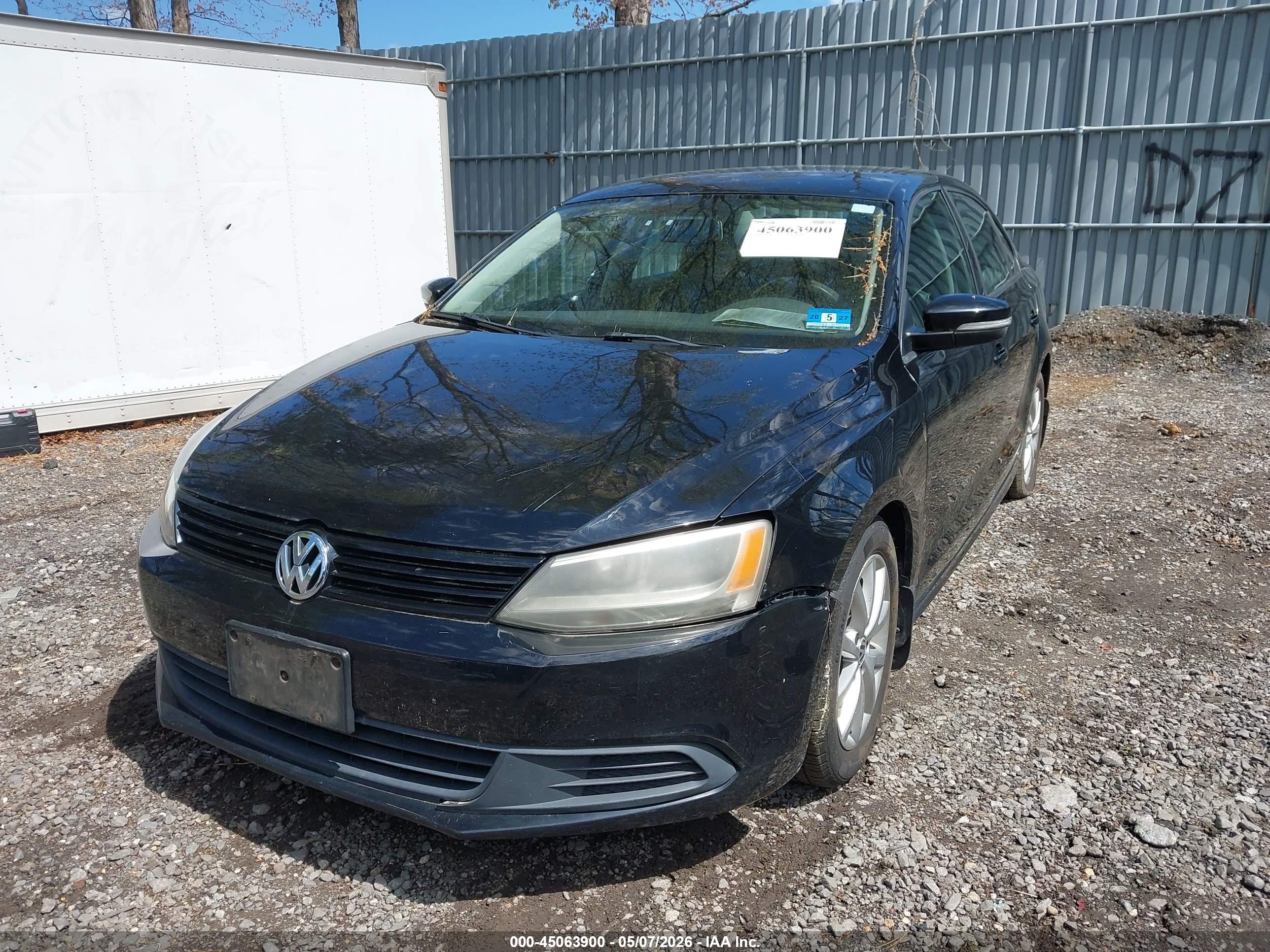VOLKSWAGEN JETTA image 6